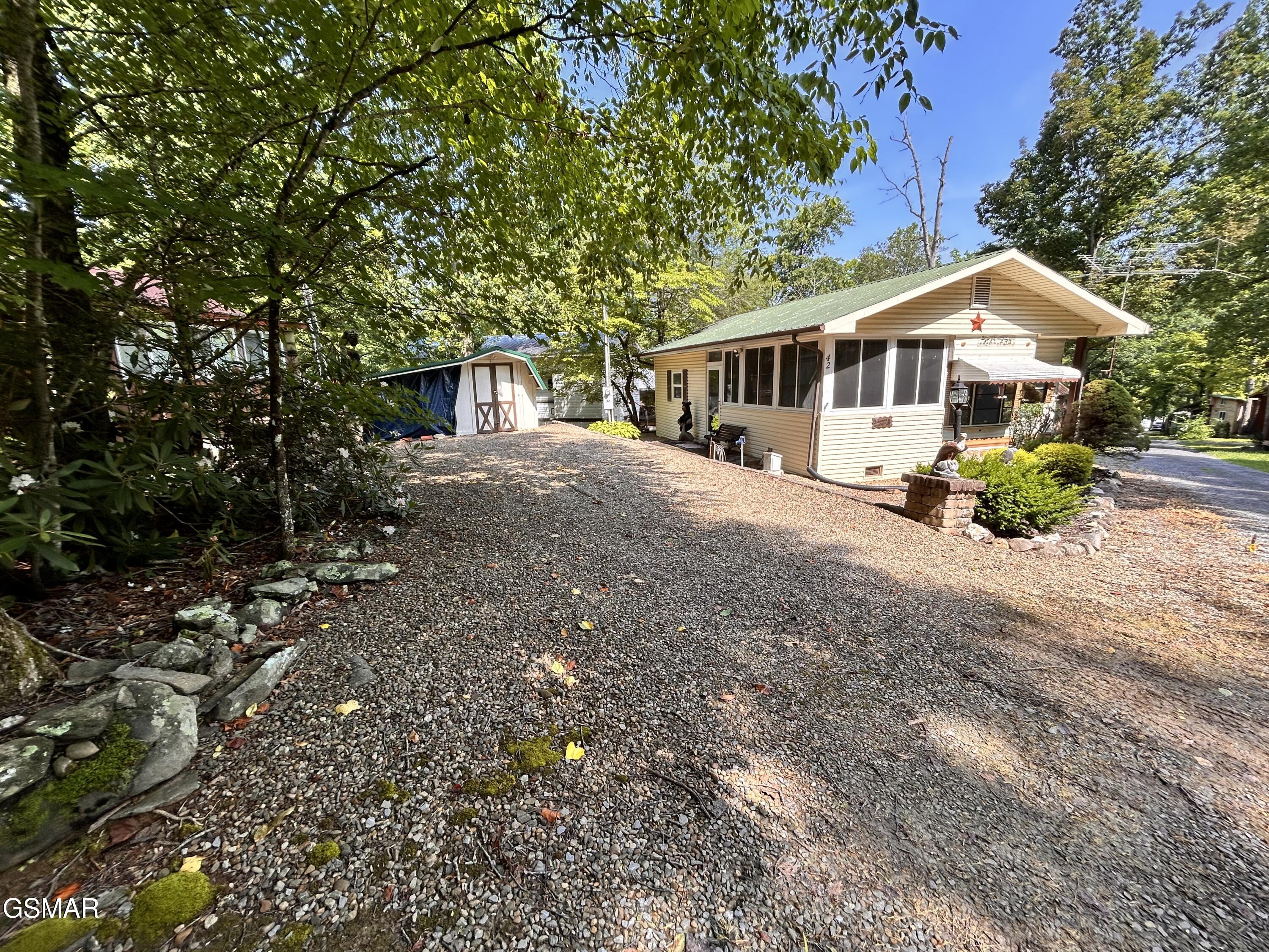 261 Lily Way Cosby TN 37722