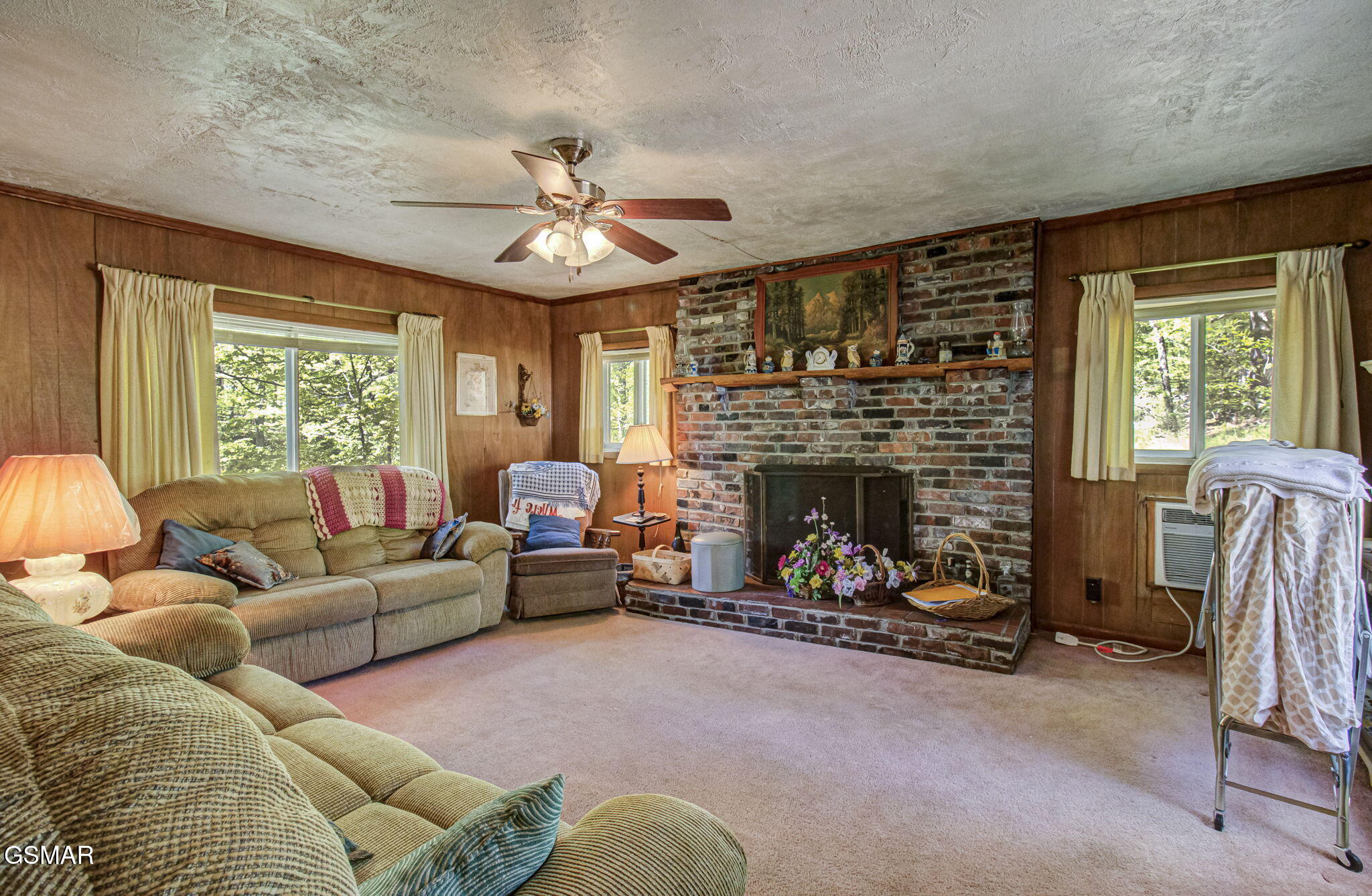 1909 Cheyene Trail Dandridge TN 37725