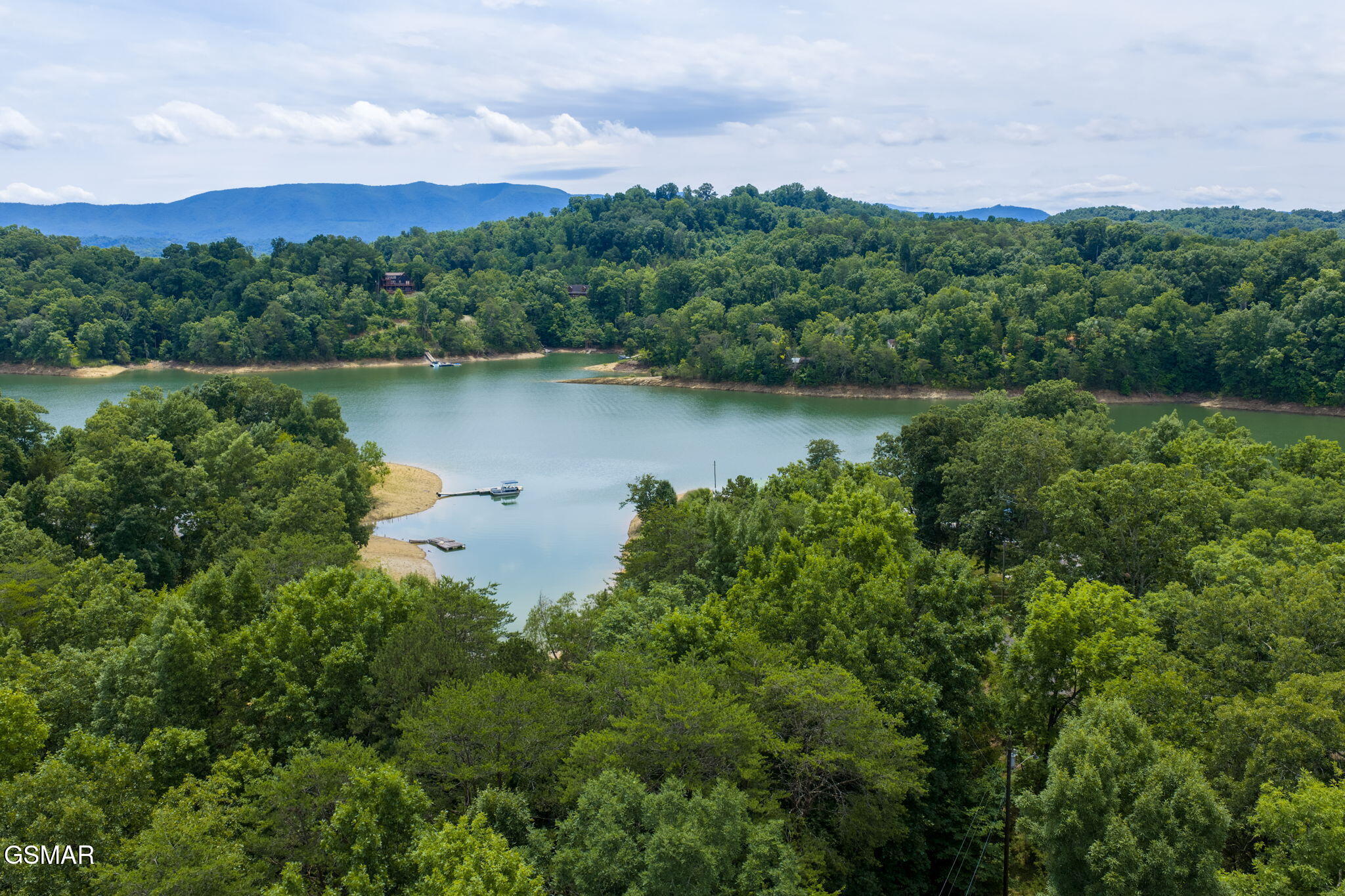 1909 Cheyene Trail Dandridge TN 37725