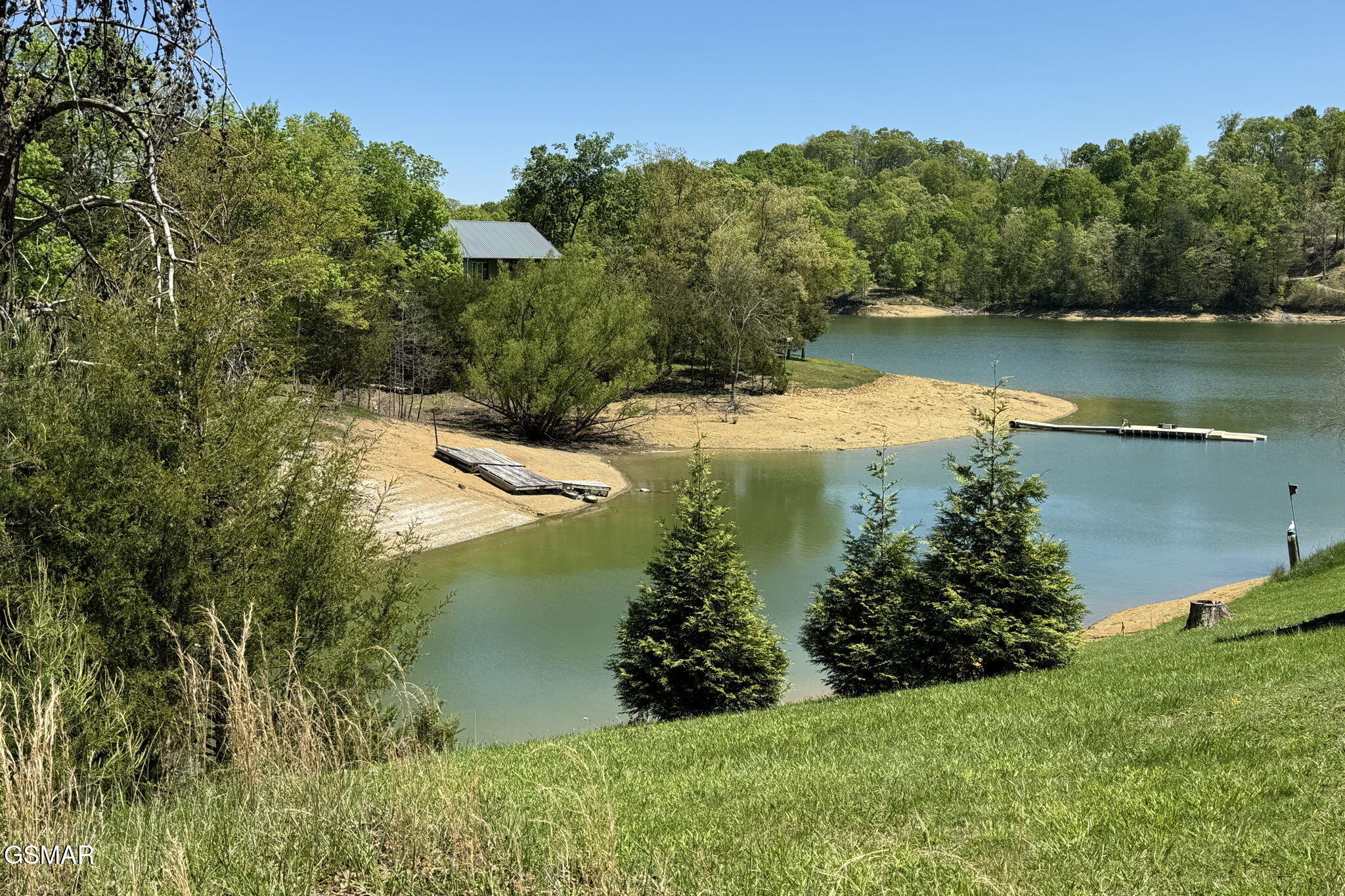 1909 Cheyene Trail Dandridge TN 37725