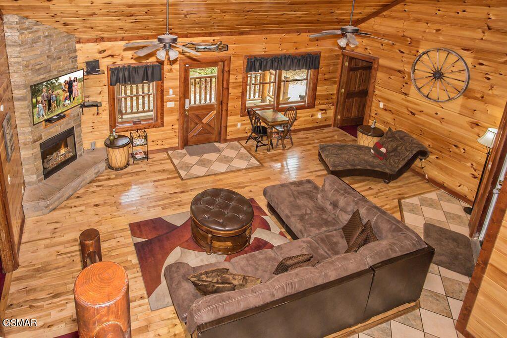 213 222223 Amet Way Cosby TN 37722