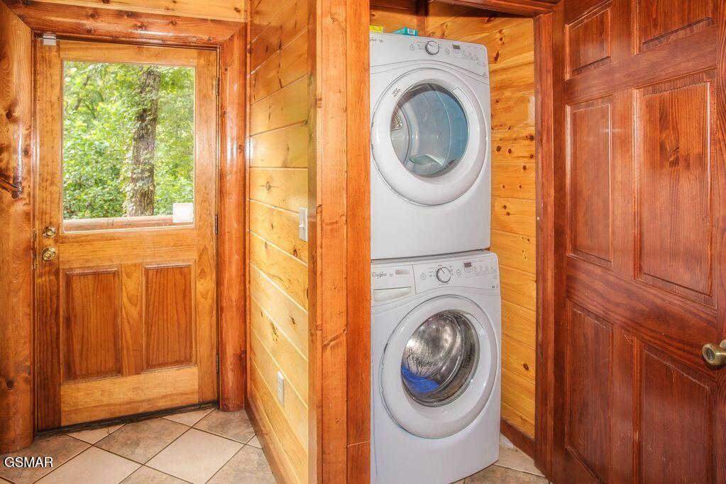 213 222223 Amet Way Cosby TN 37722