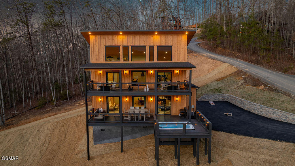 2221 Legend Drive Sevierville TN 37876