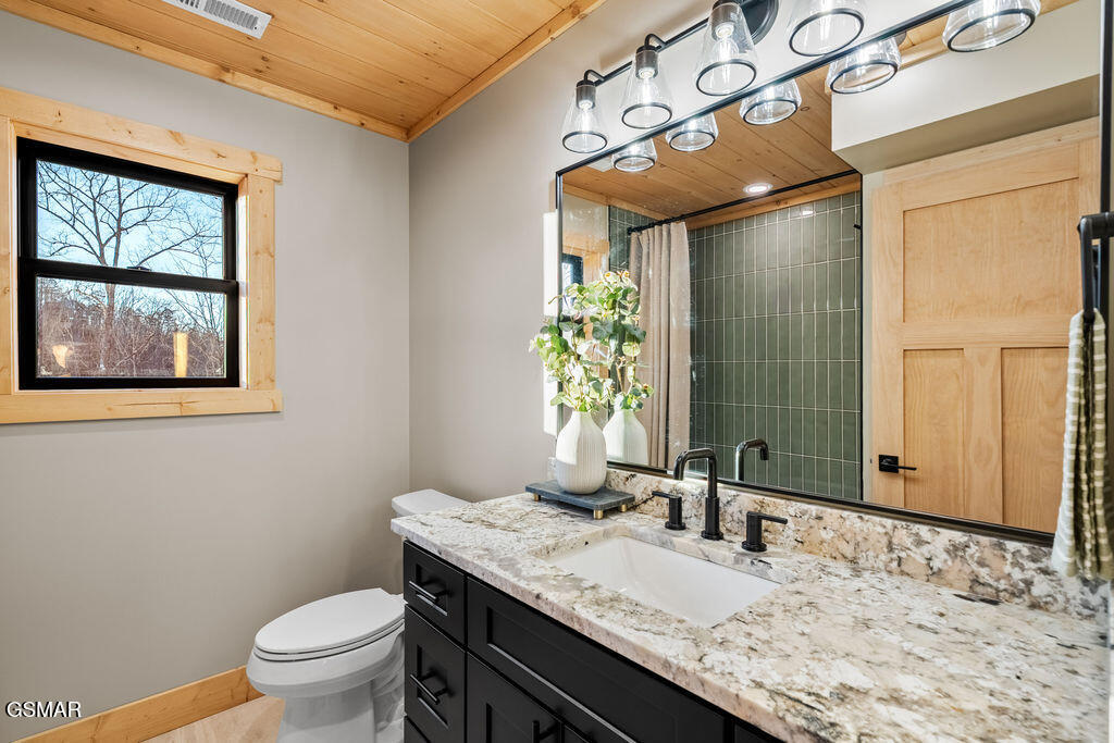 2221 Legend Drive Sevierville TN 37876