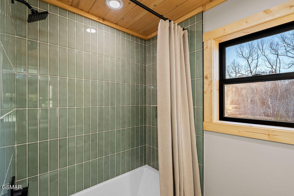 2221 Legend Drive Sevierville TN 37876