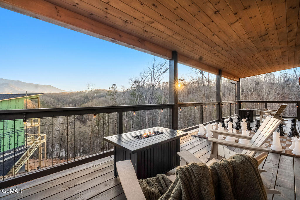 2221 Legend Drive Sevierville TN 37876