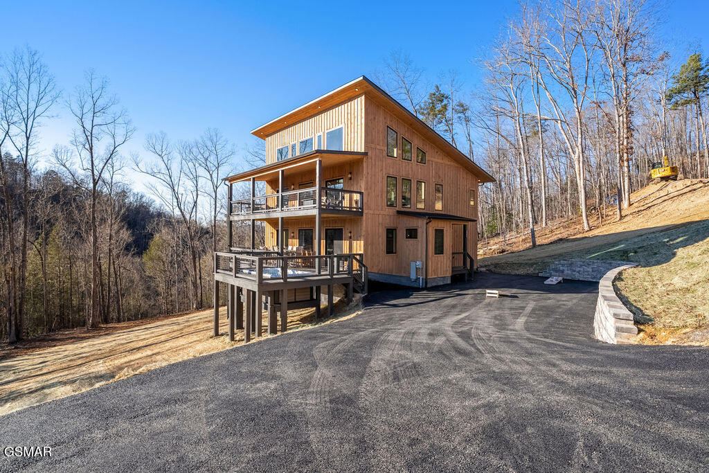 2221 Legend Drive Sevierville TN 37876