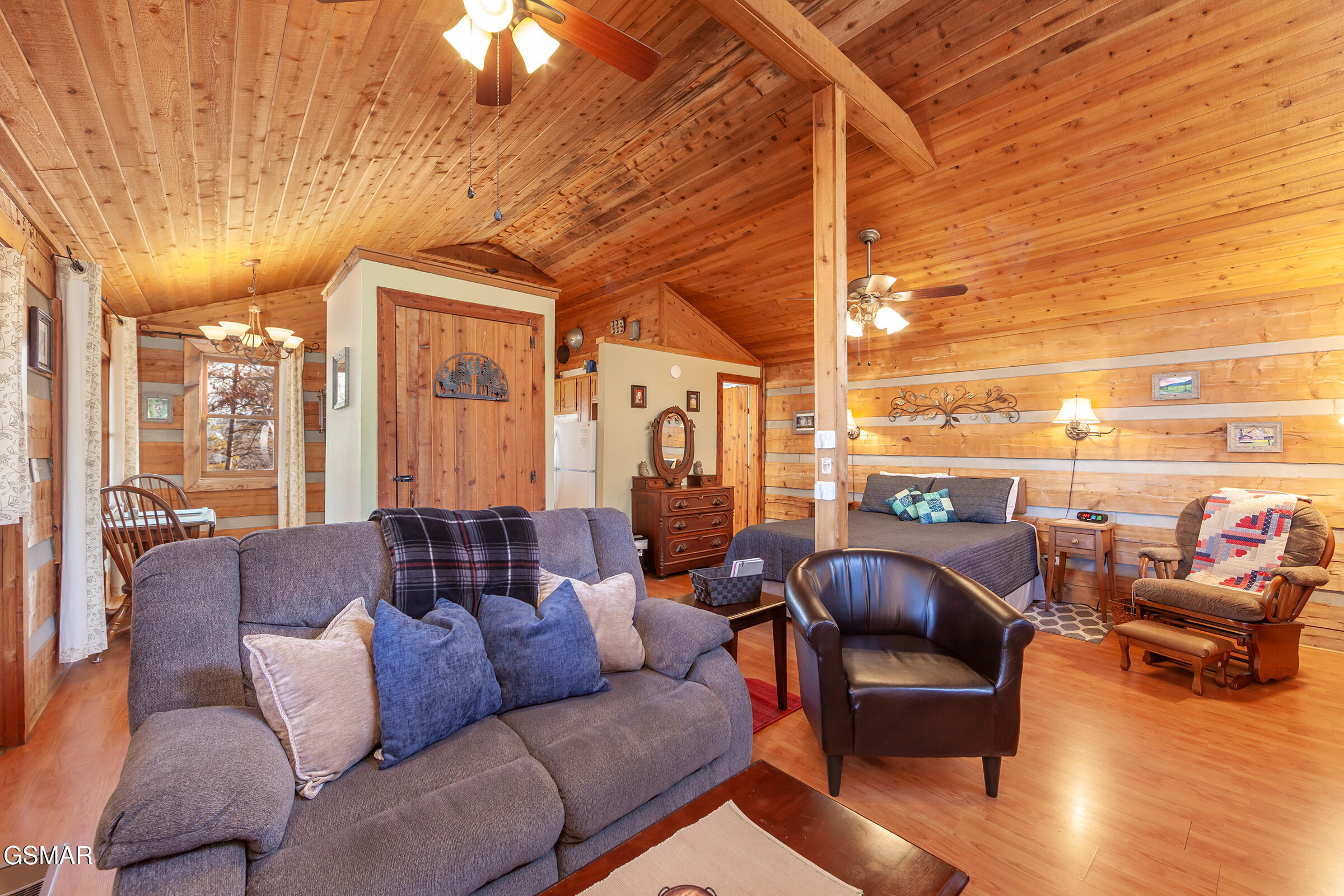 1654 S Mountain View Road Sevierville TN 37876