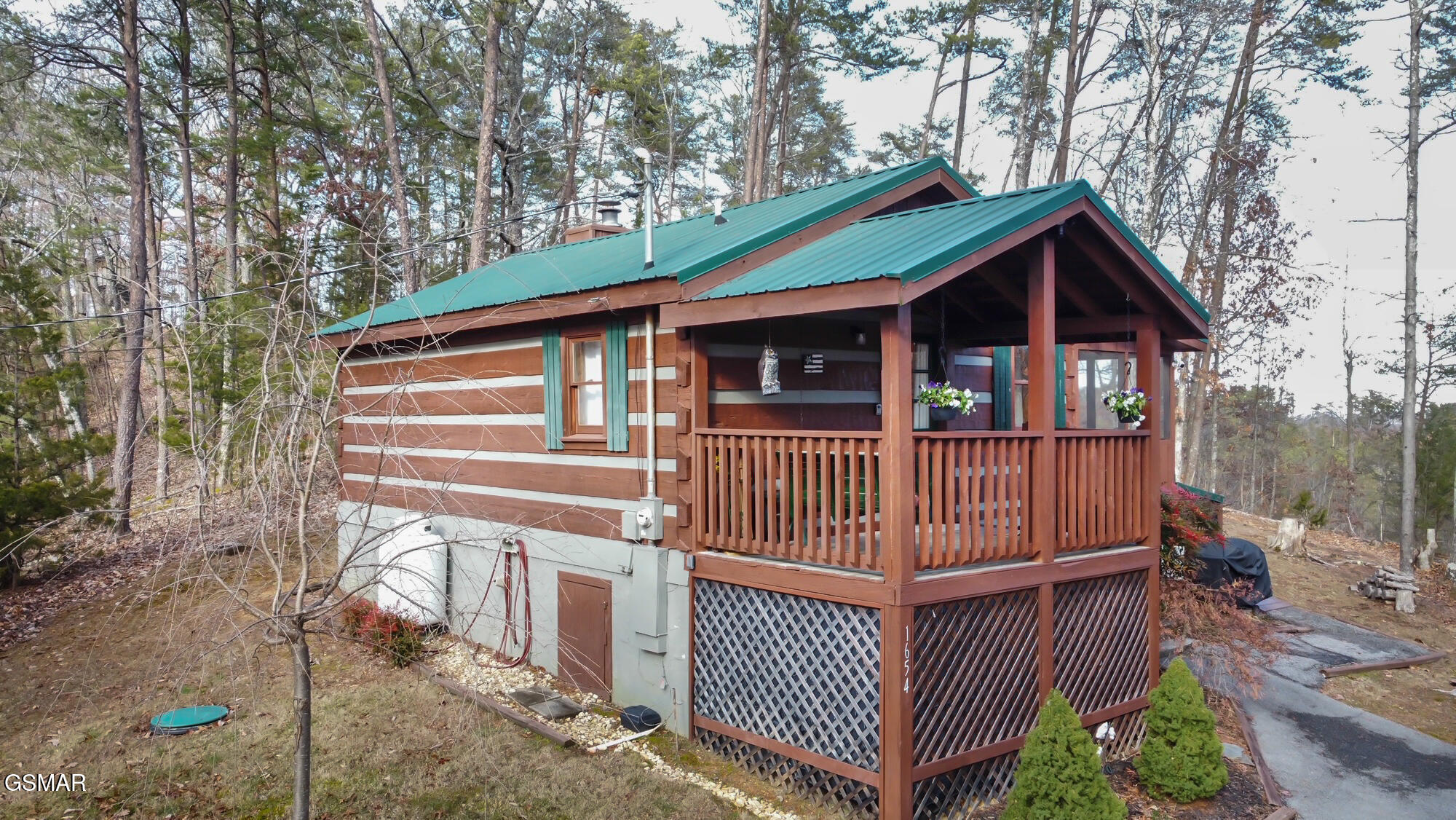 1654 S Mountain View Road Sevierville TN 37876