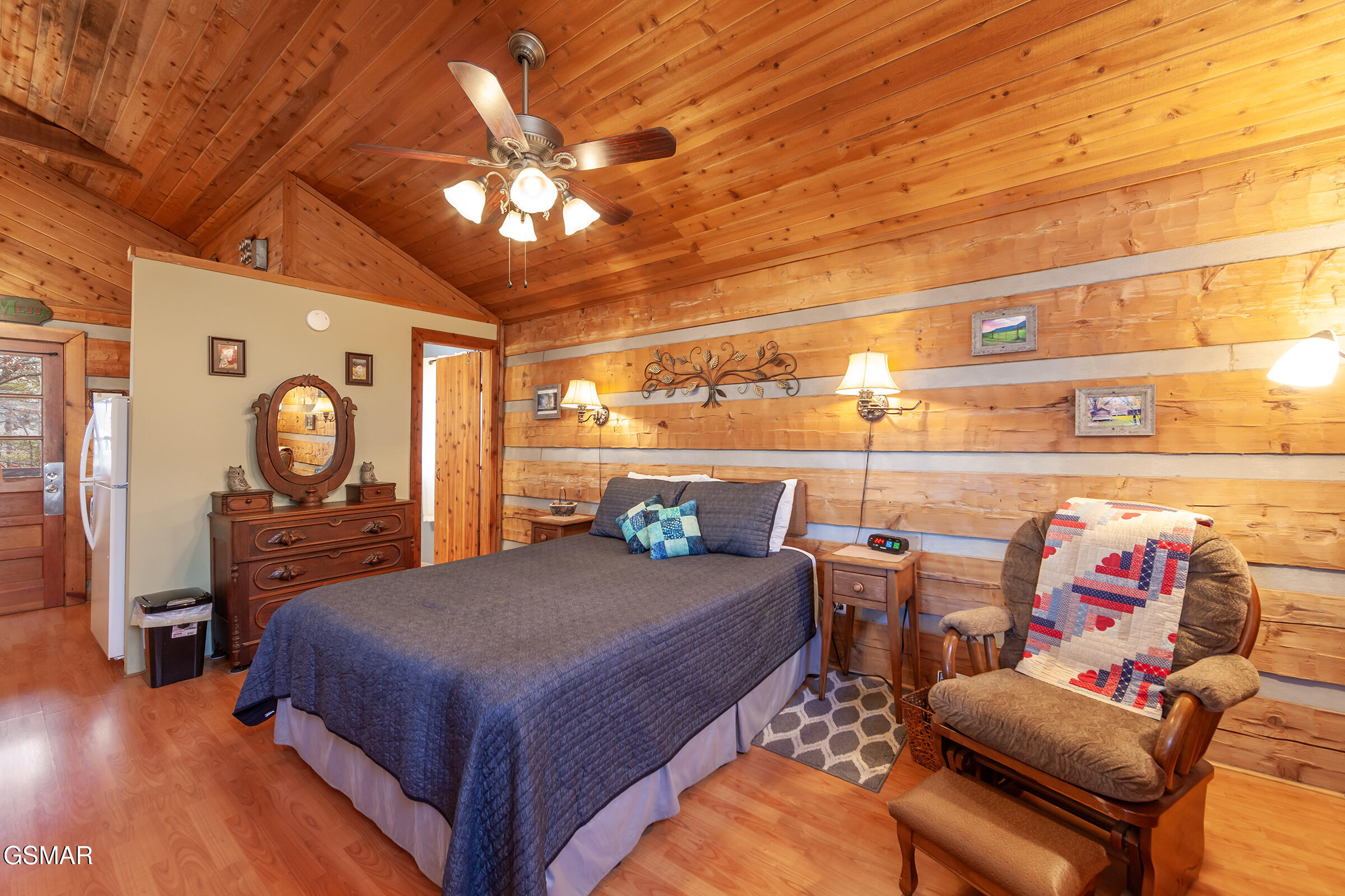 1654 S Mountain View Road Sevierville TN 37876