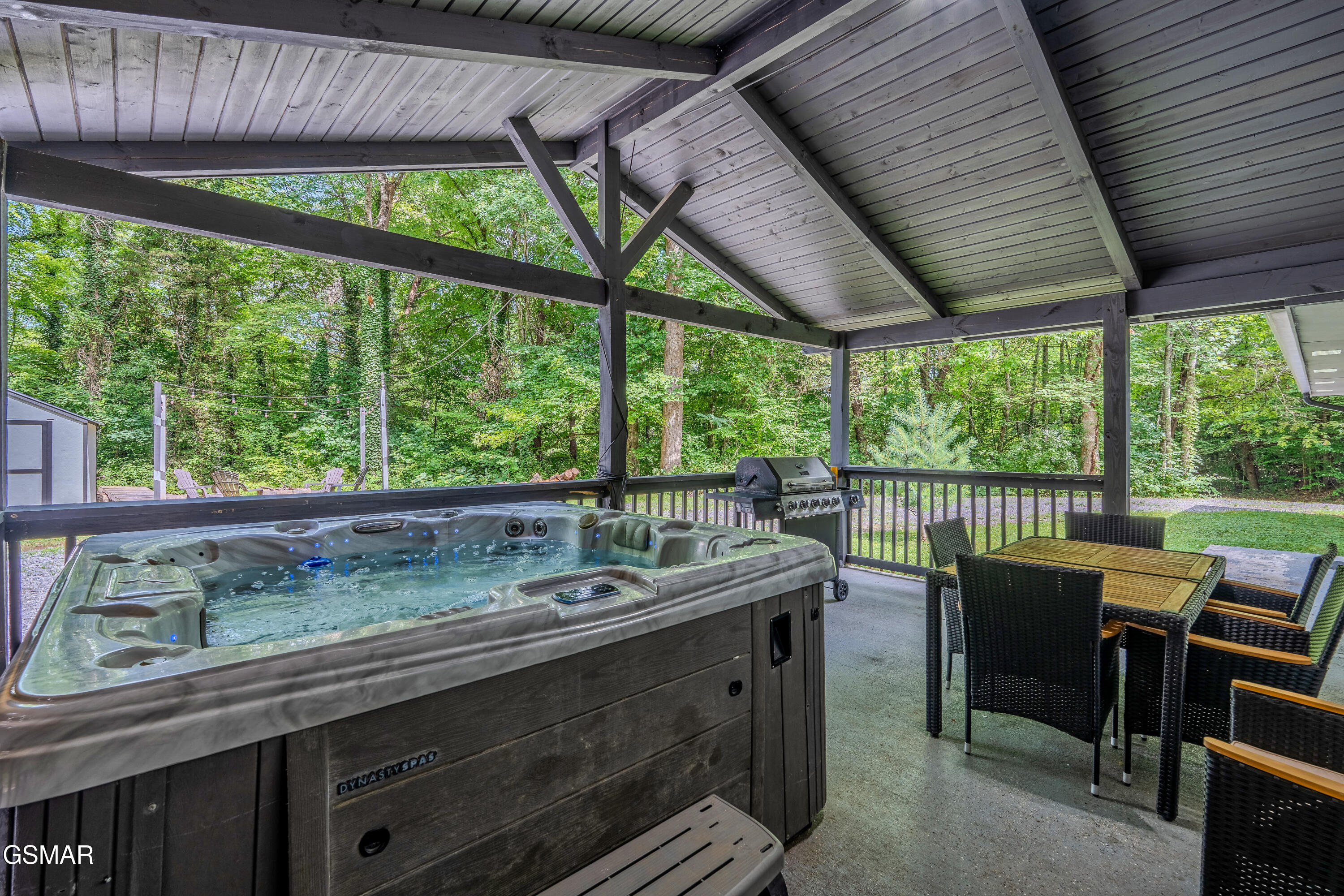 2349 Scenic Loop Road Pigeon Forge TN 37863