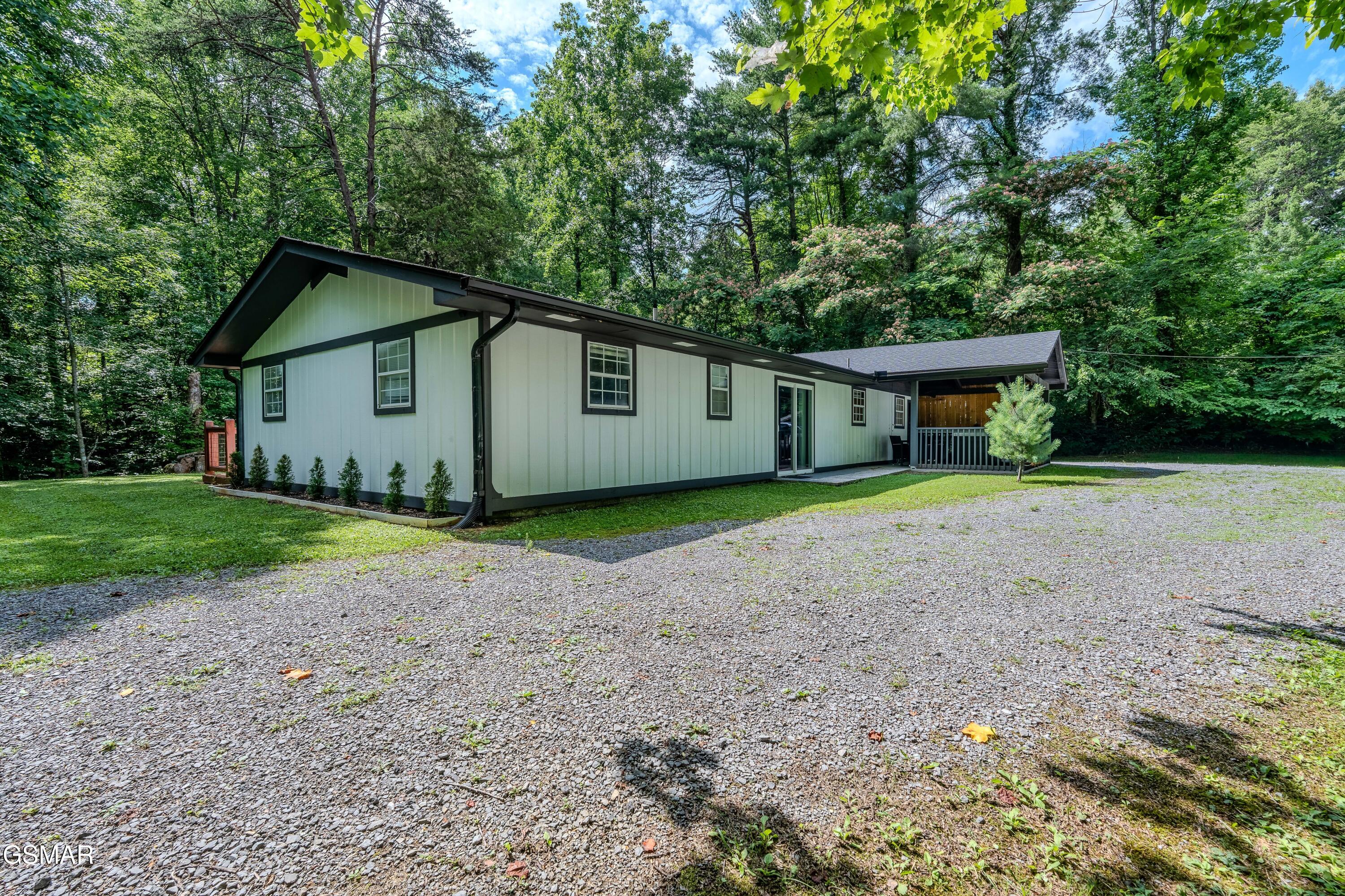 2349 Scenic Loop Road Pigeon Forge TN 37863