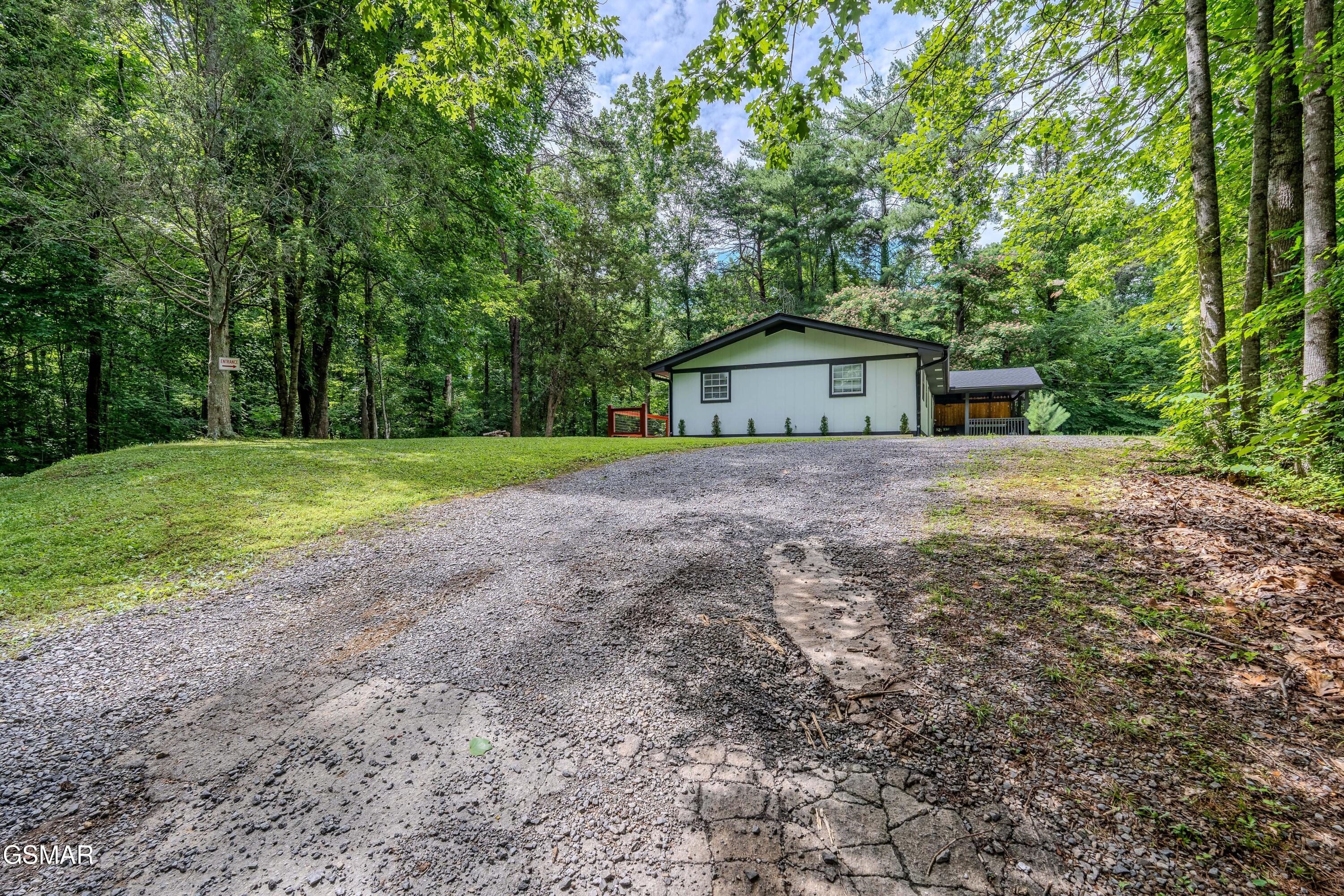 2349 Scenic Loop Road Pigeon Forge TN 37863