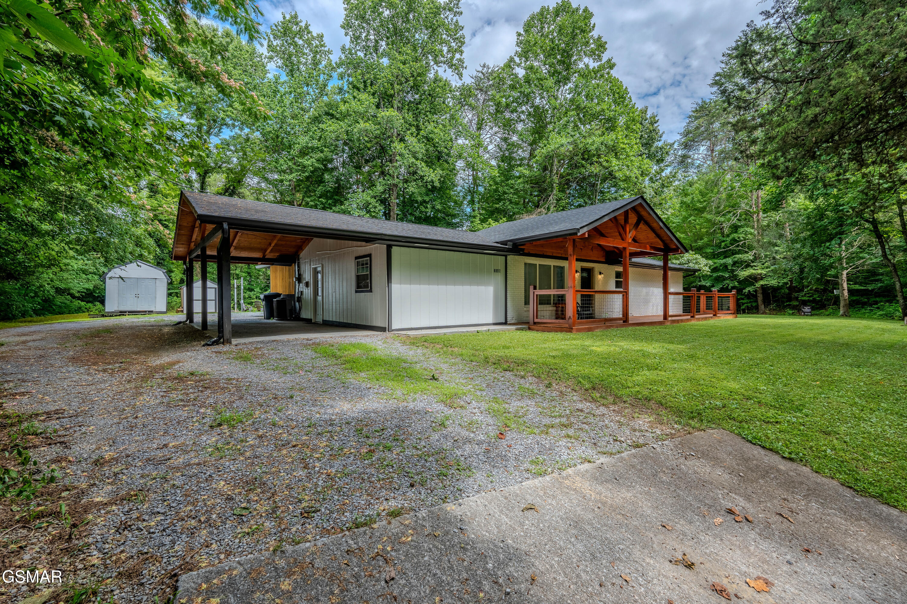 2349 Scenic Loop Road Pigeon Forge TN 37863