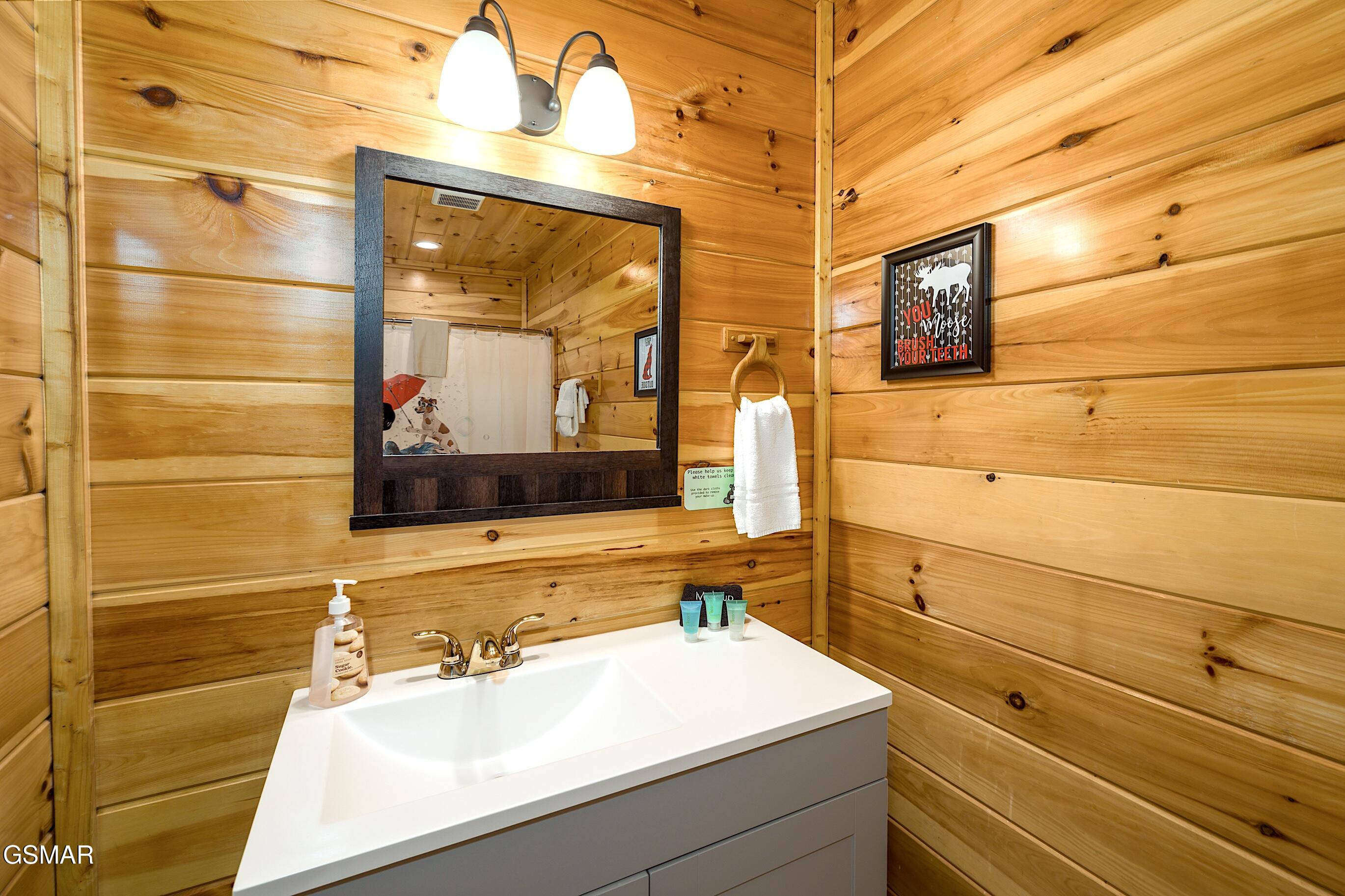 4319 Forest Ridge Way Pigeon Forge TN 37863