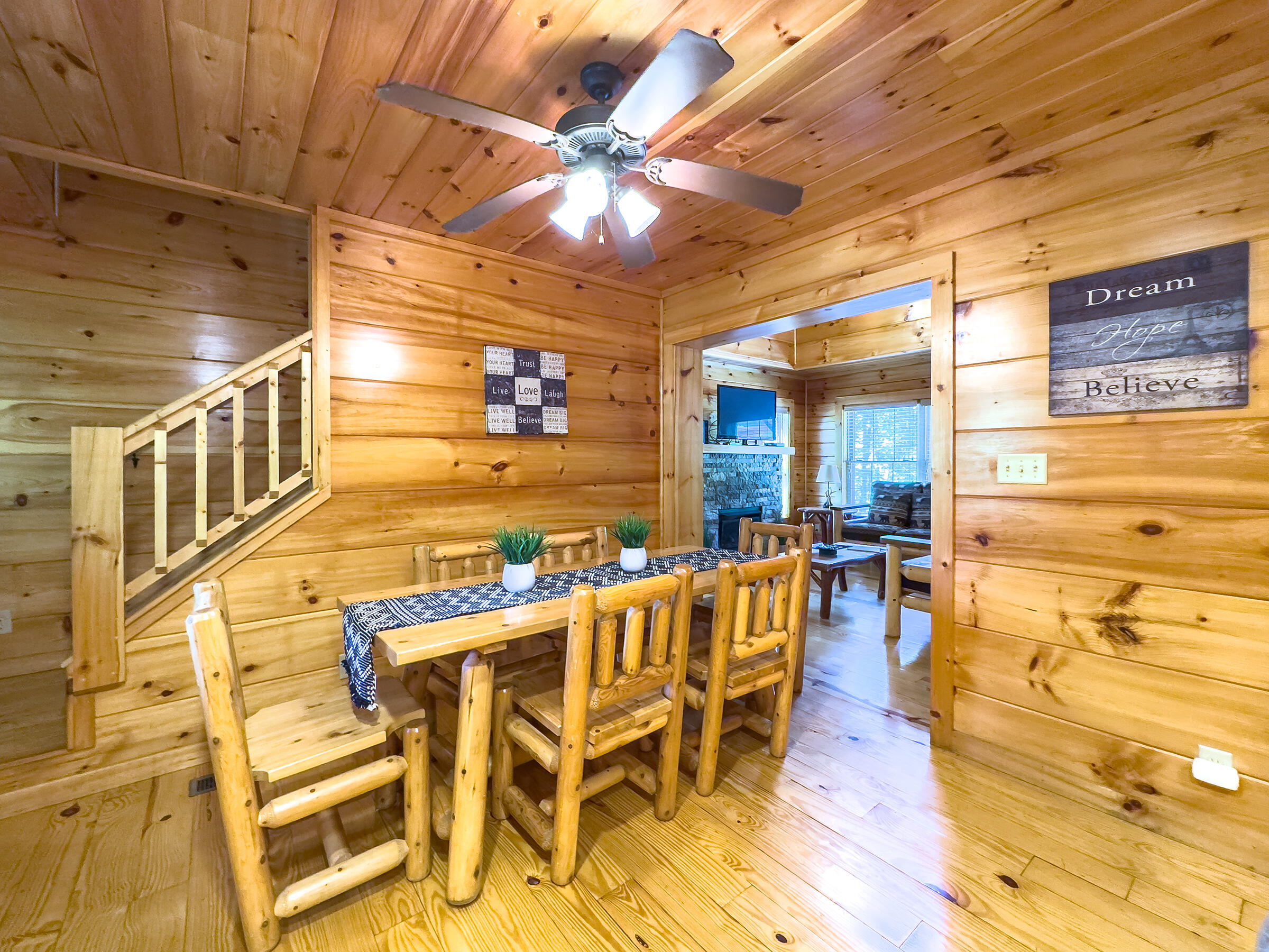 2205 Meredith Way Sevierville TN 37876