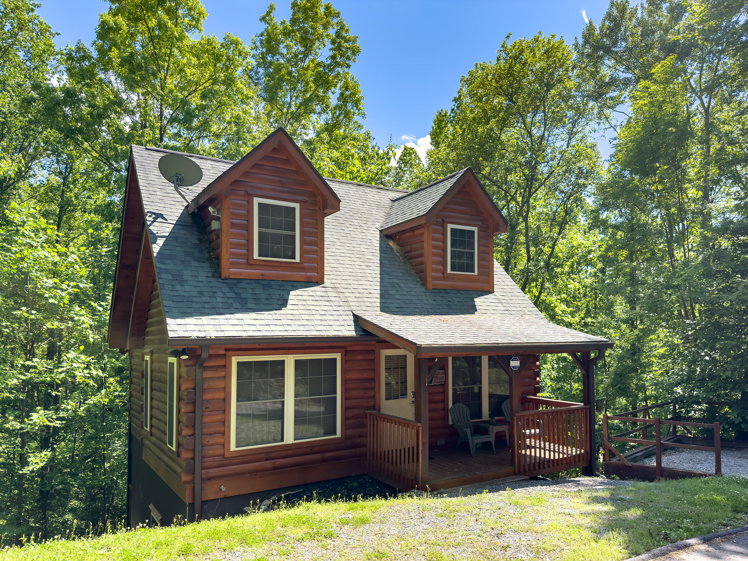 2205 Meredith Way Sevierville TN 37876