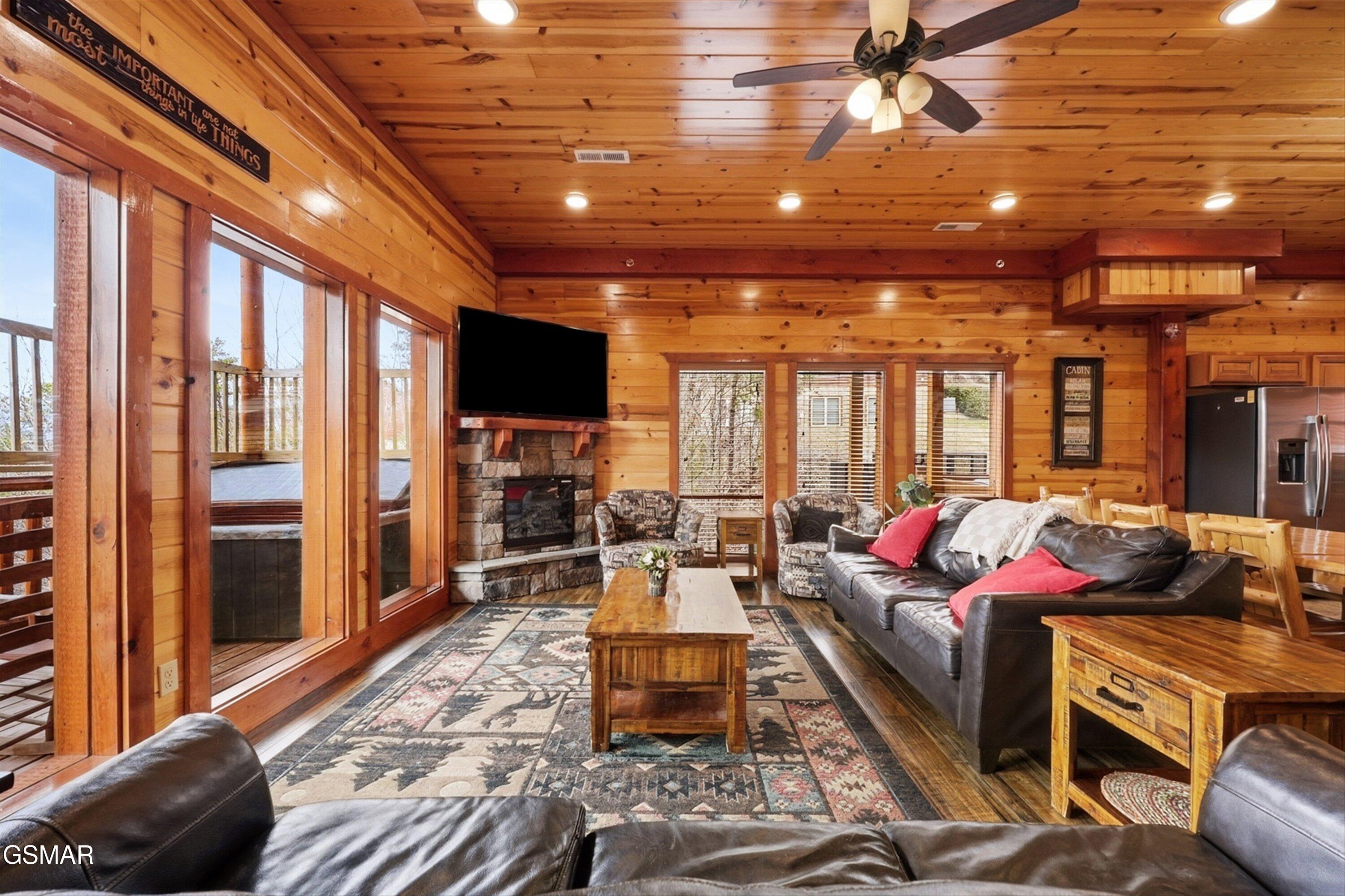 2313 Boulder Way Sevierville TN 37862