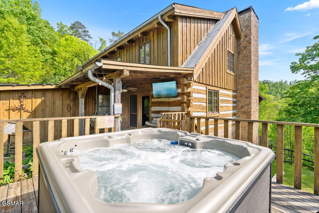 302 Beech Branch Road Gatlinburg TN 37738