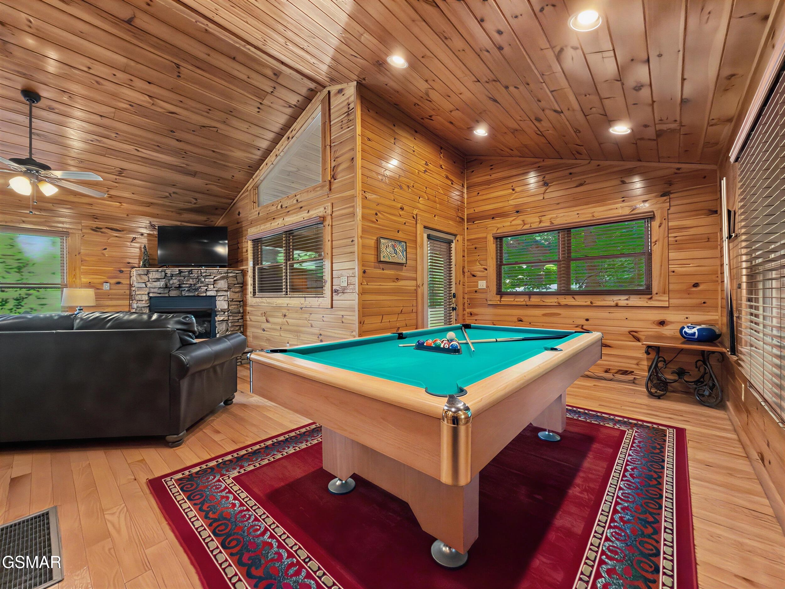 816 Spirit Loop Way Gatlinburg TN 37738