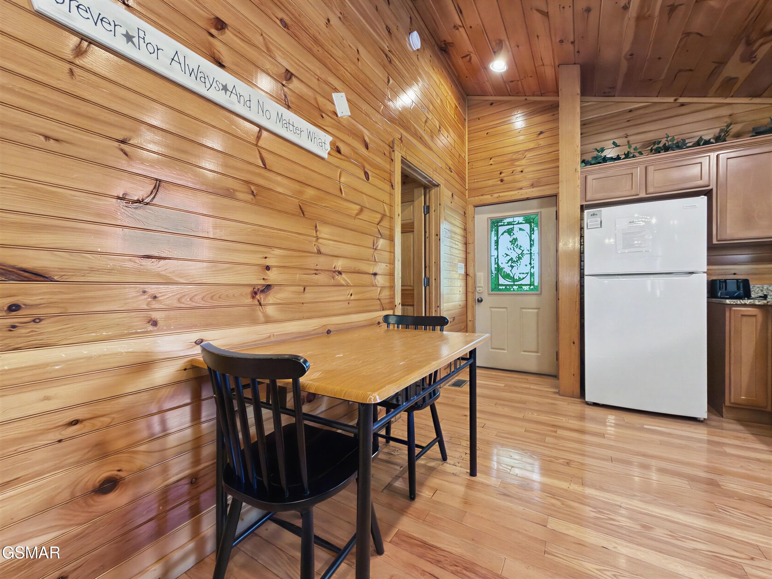 816 Spirit Loop Way Gatlinburg TN 37738