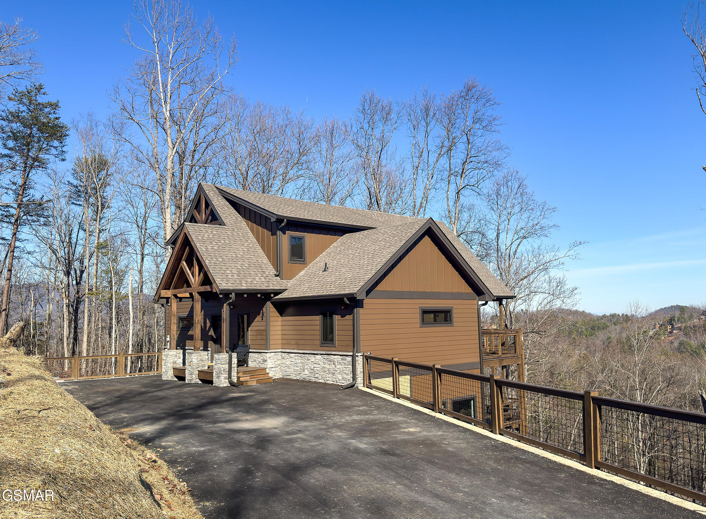 2317 Grey Fox Run Sevierville TN 37862