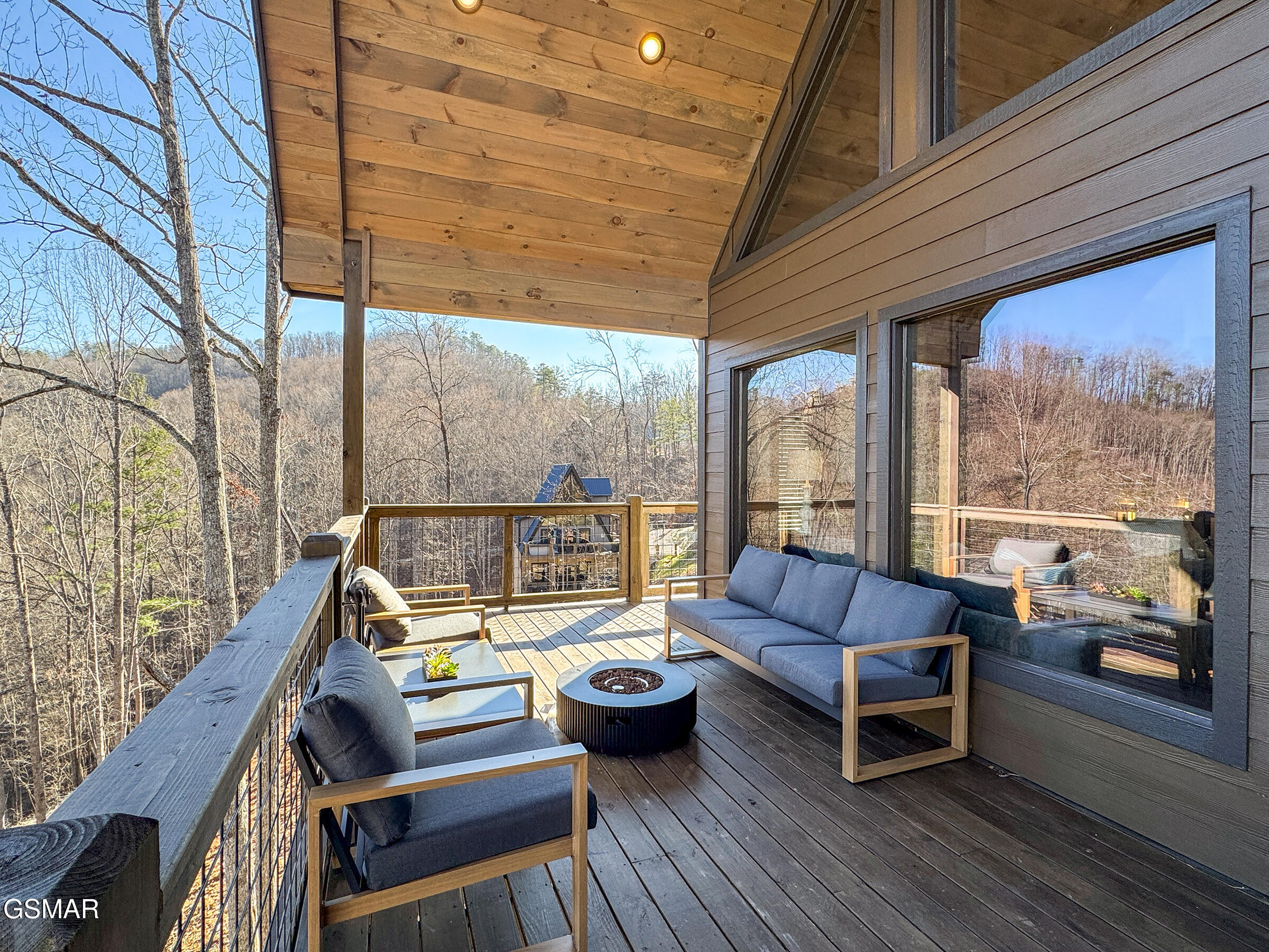 2317 Grey Fox Run Sevierville TN 37862