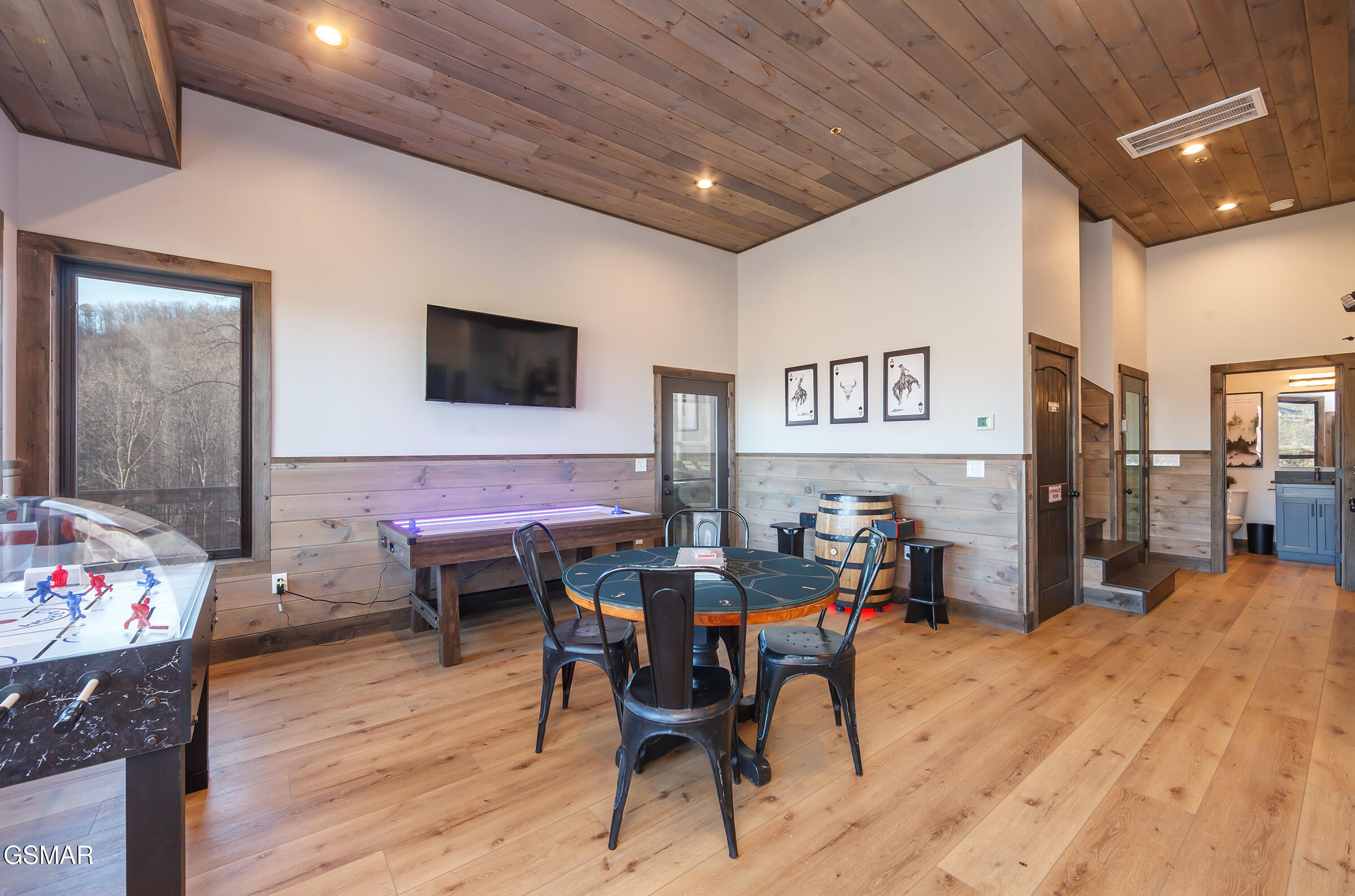 2317 Grey Fox Run Sevierville TN 37862