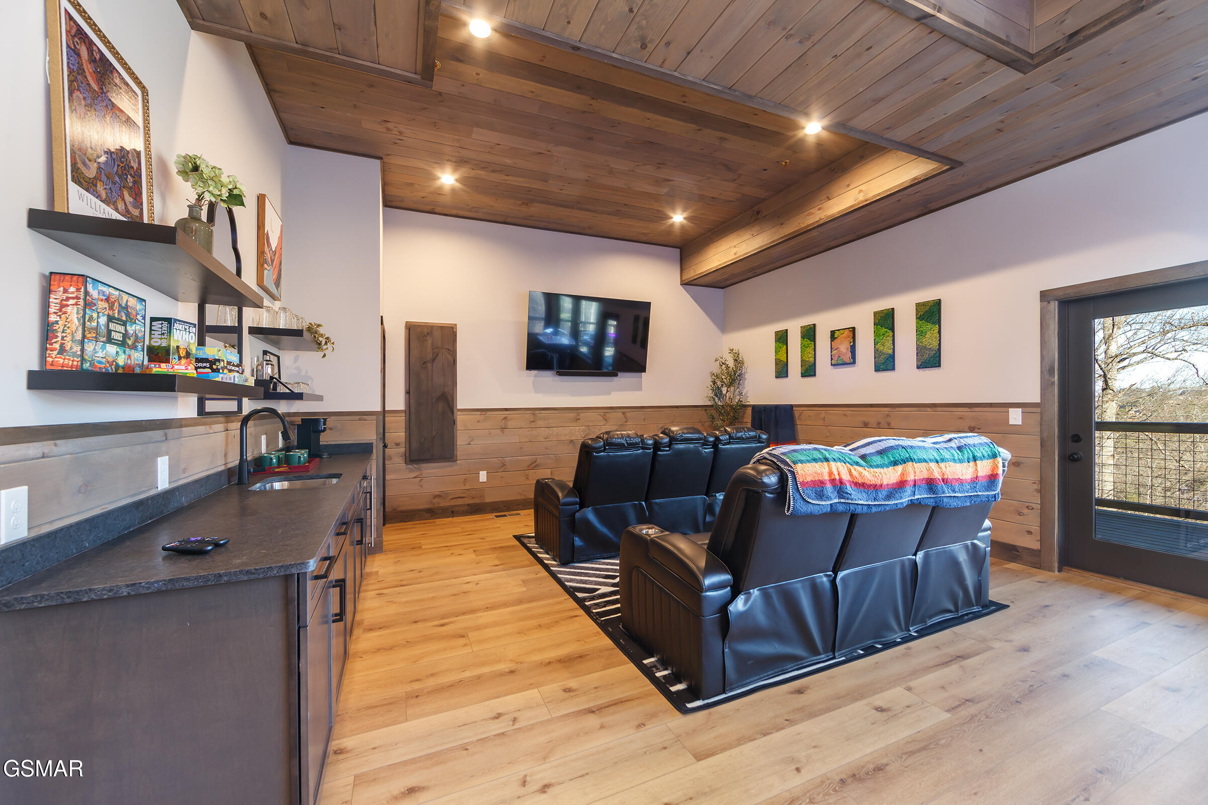 2317 Grey Fox Run Sevierville TN 37862