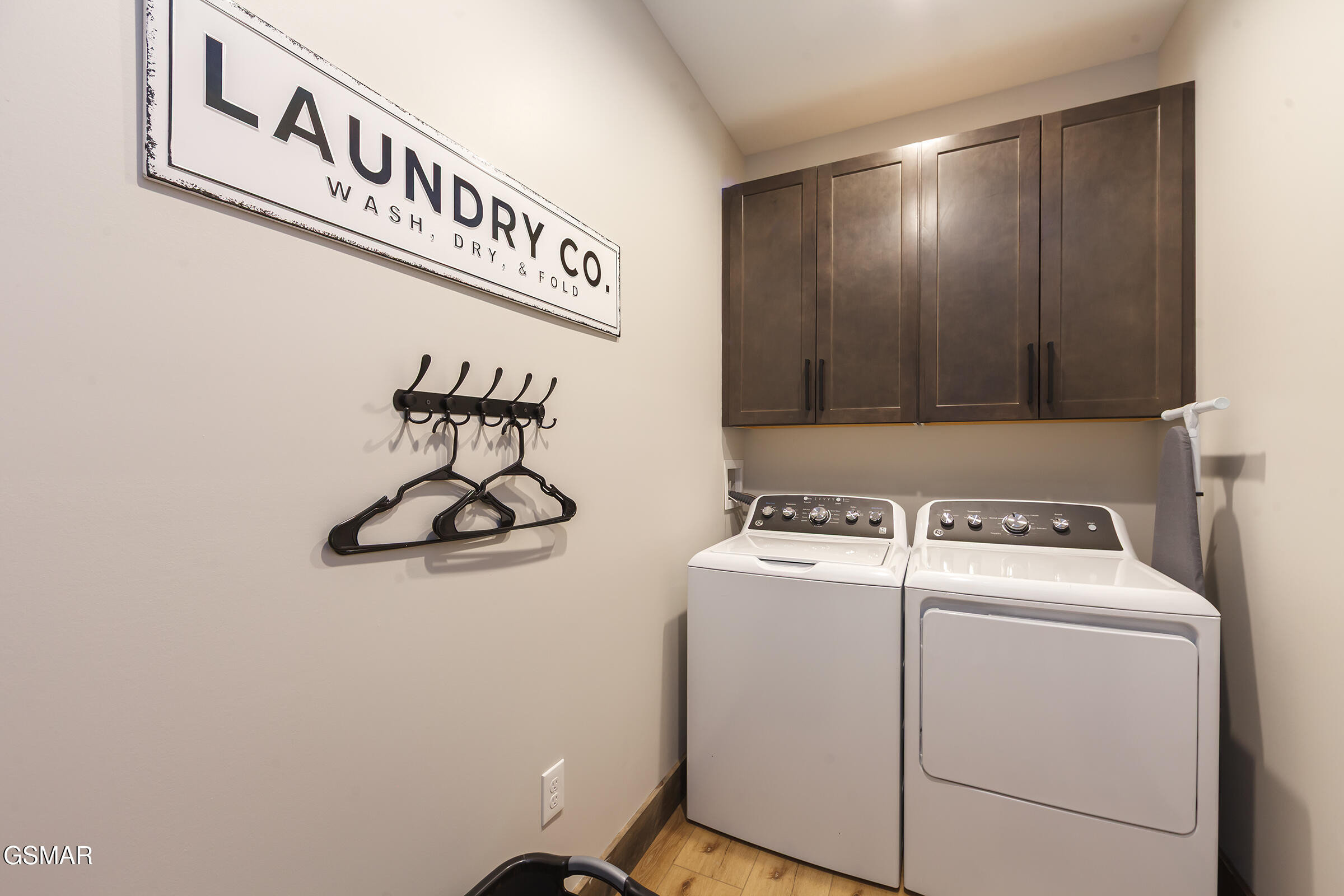 2317 Grey Fox Run Sevierville TN 37862