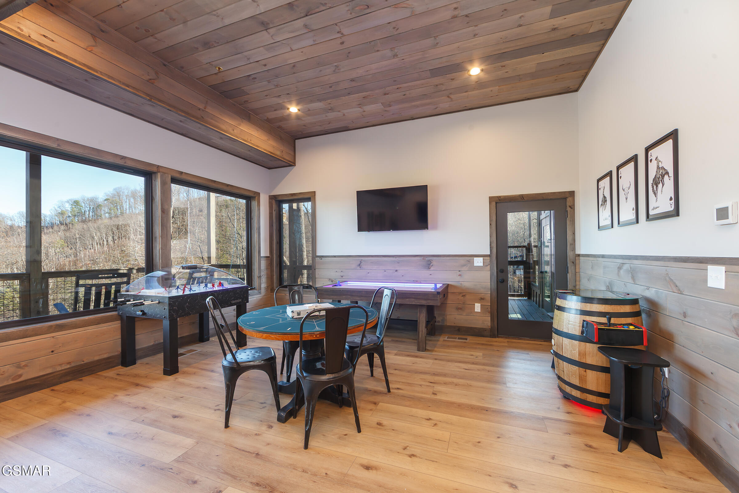 2317 Grey Fox Run Sevierville TN 37862