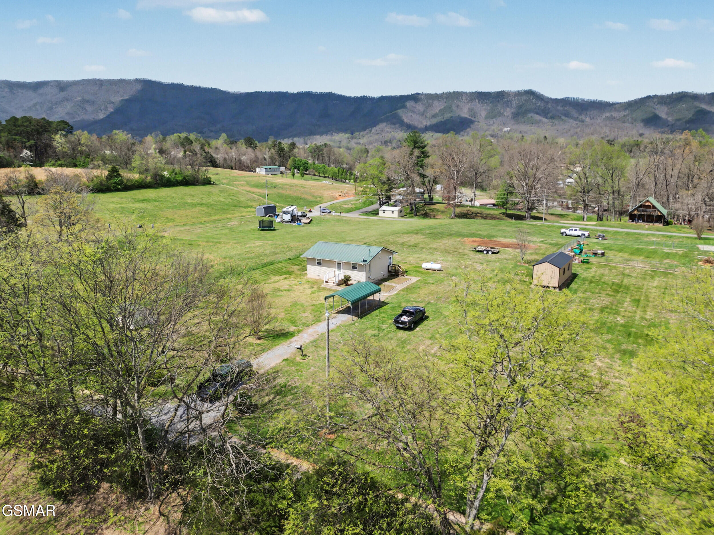 1926 Sail Way Newport TN 37821