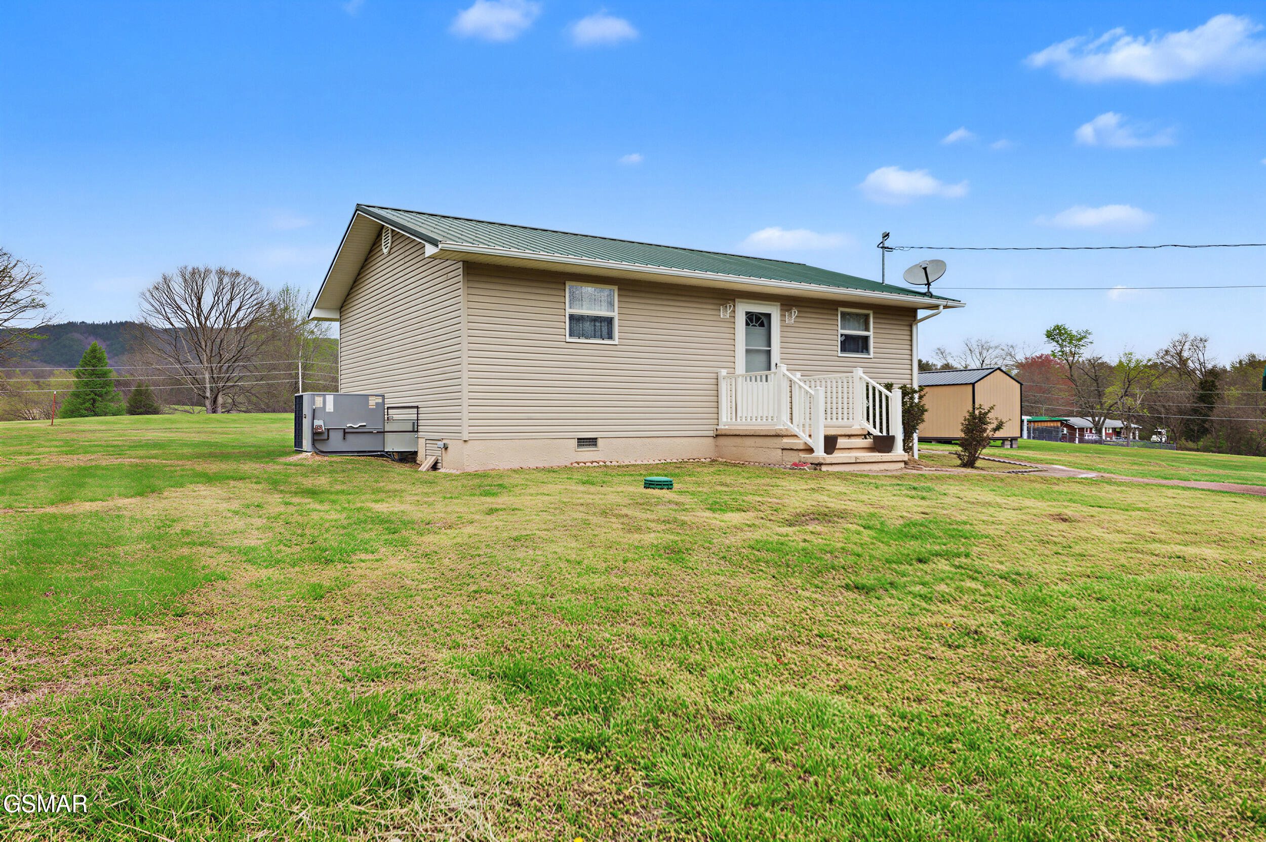 1926 Sail Way Newport TN 37821