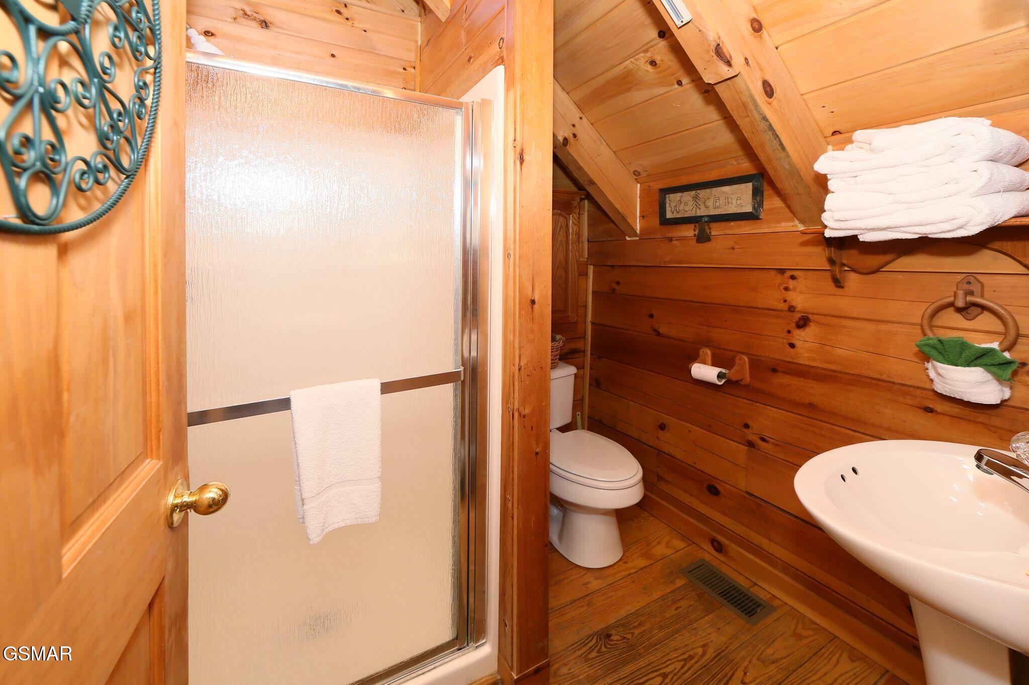 3030 Brothers Way Sevierville TN 37876