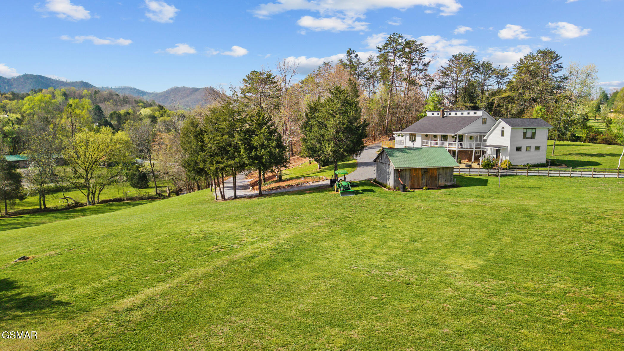 1945 Valley Woods Drive Sevierville TN 37862