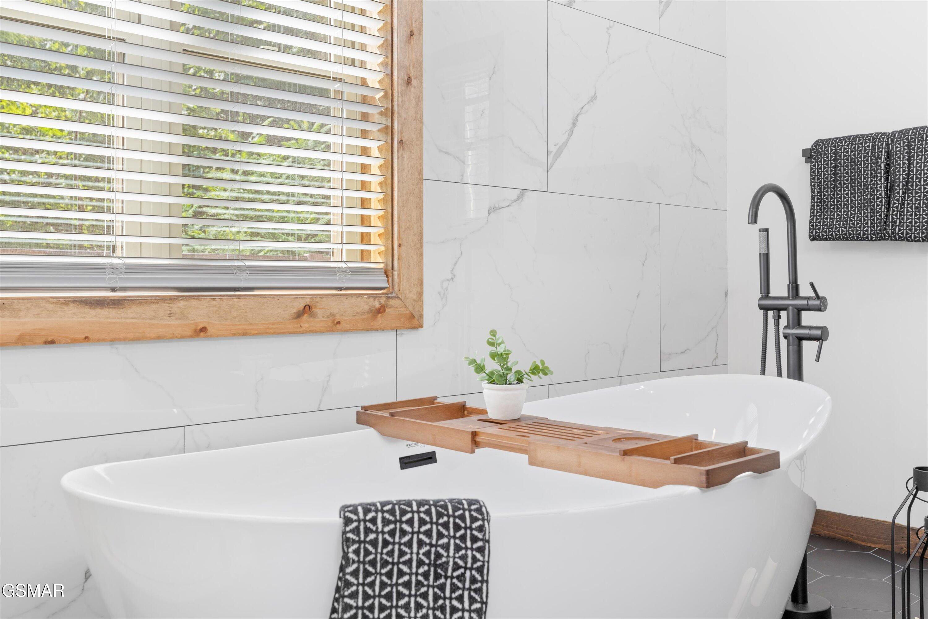 647 Kristis Place Gatlinburg TN 37738