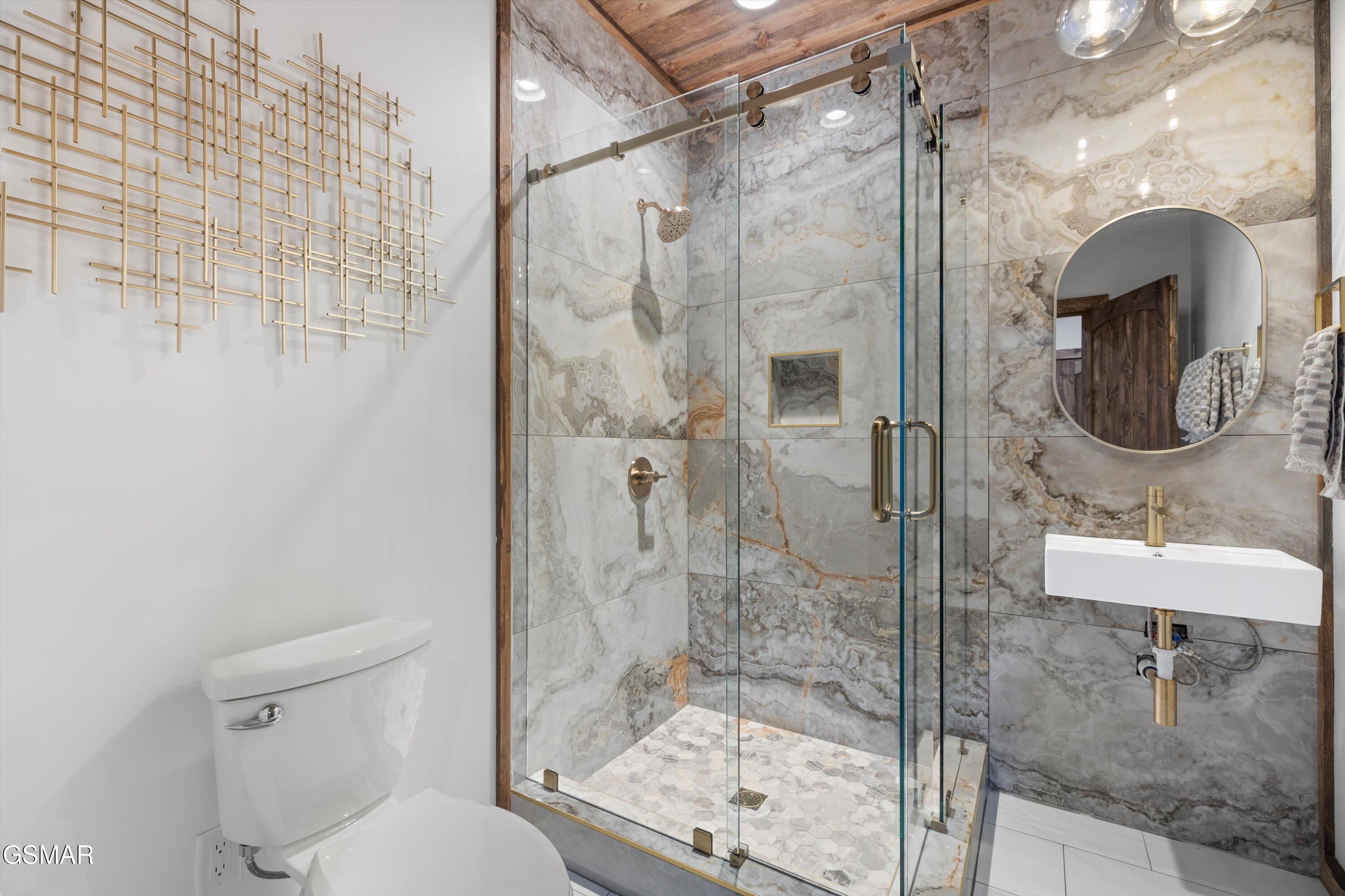 647 Kristis Place Gatlinburg TN 37738