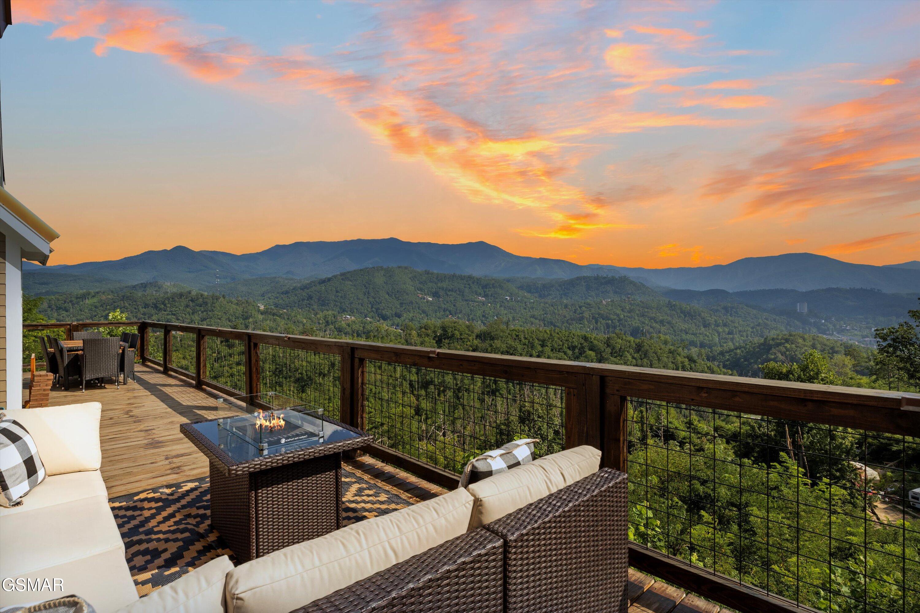 647 Kristis Place Gatlinburg TN 37738