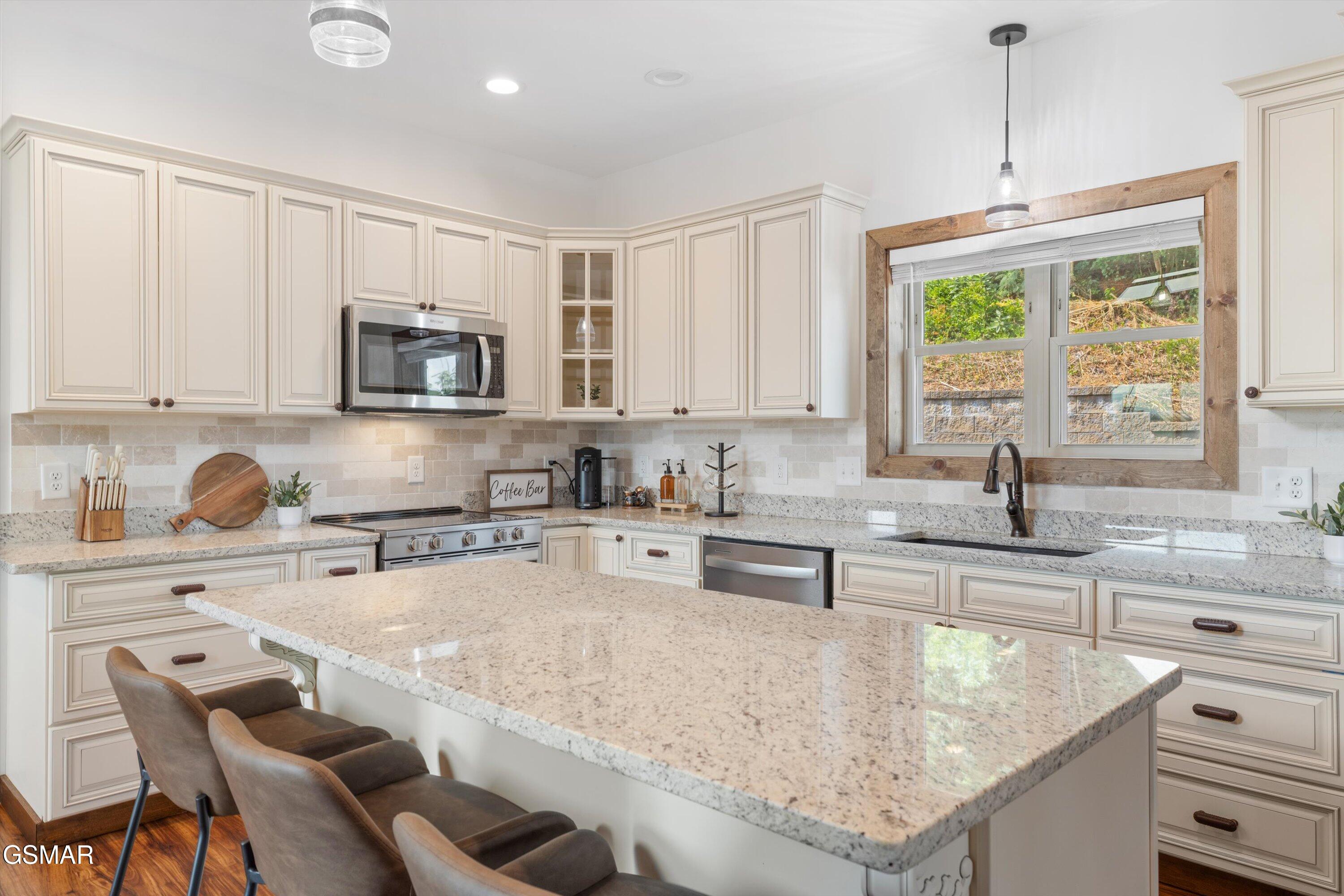 647 Kristis Place Gatlinburg TN 37738