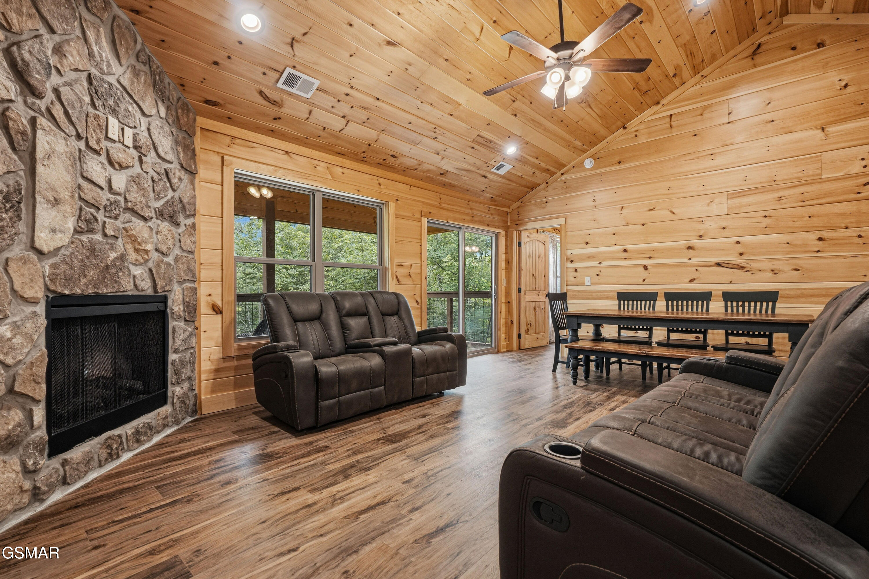 4923 Cote Way Cosby TN 37722