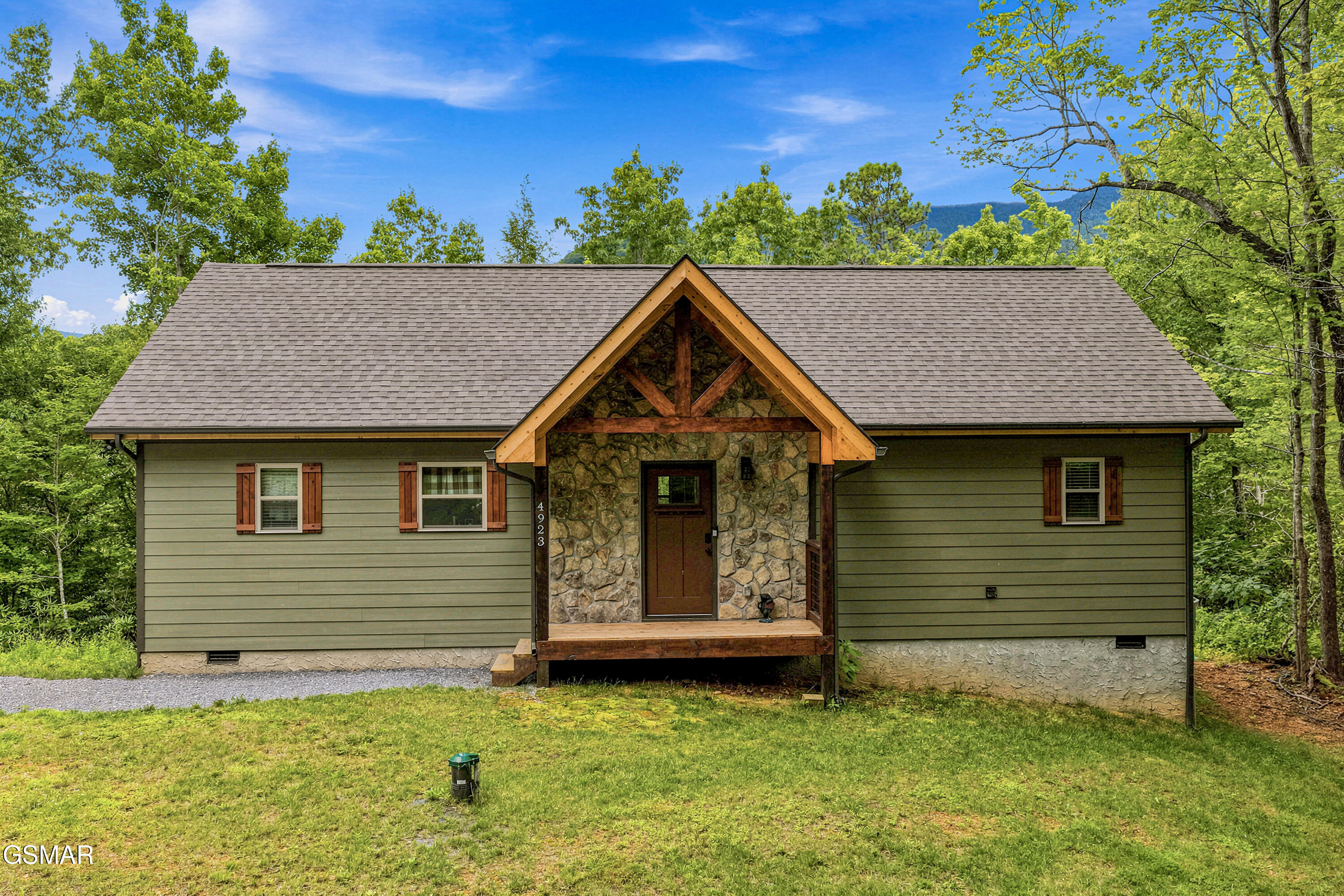4923 Cote Way Cosby TN 37722