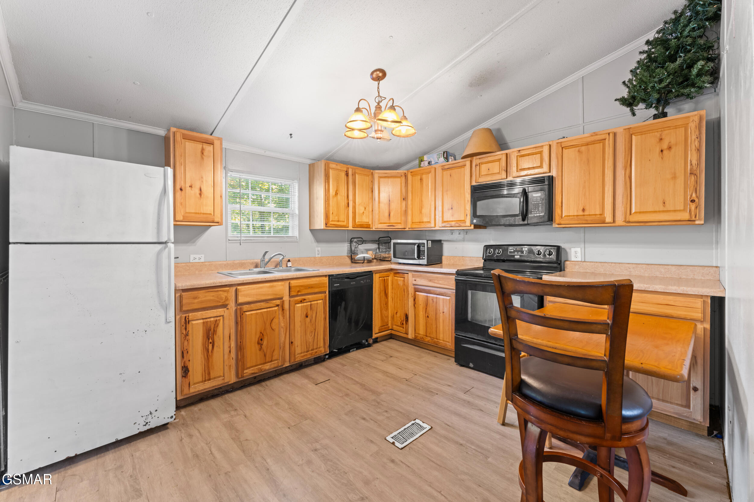 446 Red Bud Lane Sevierville TN 37876