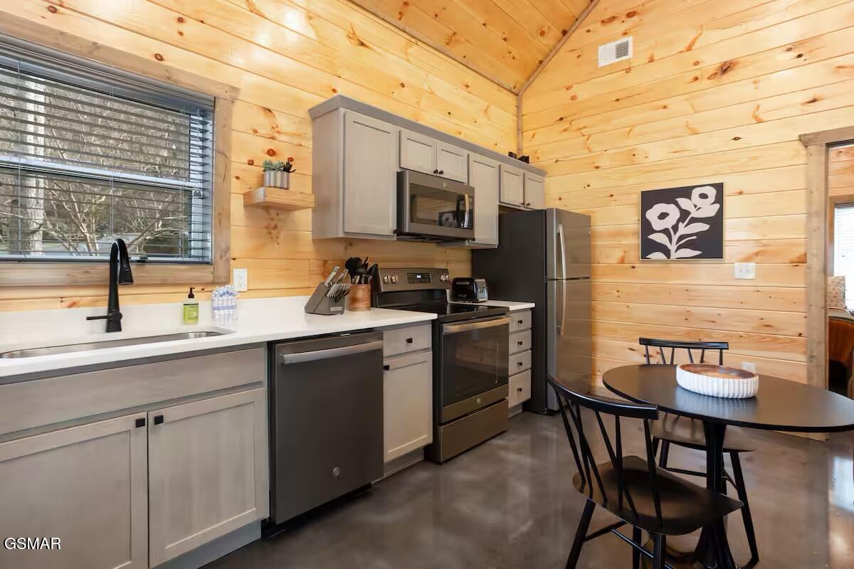 310 Lewis Clabo Road Gatlinburg TN 37738