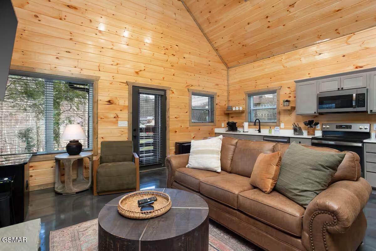 310 Lewis Clabo Road Gatlinburg TN 37738