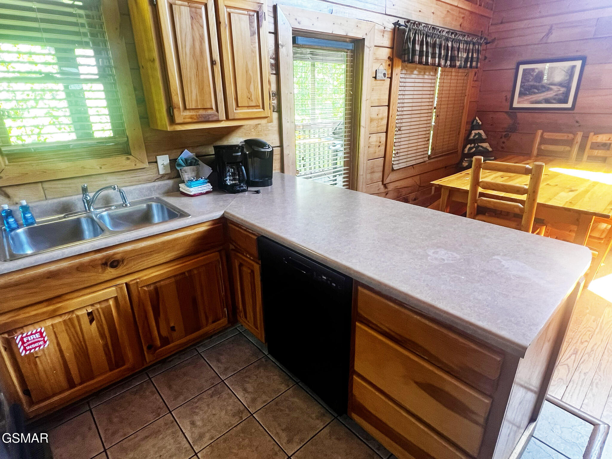 3216 White Falcon Way Pigeon Forge TN 37863