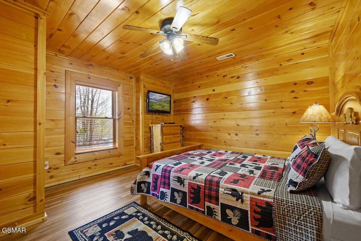 2839 Cedar Falls Way Sevierville TN 37862