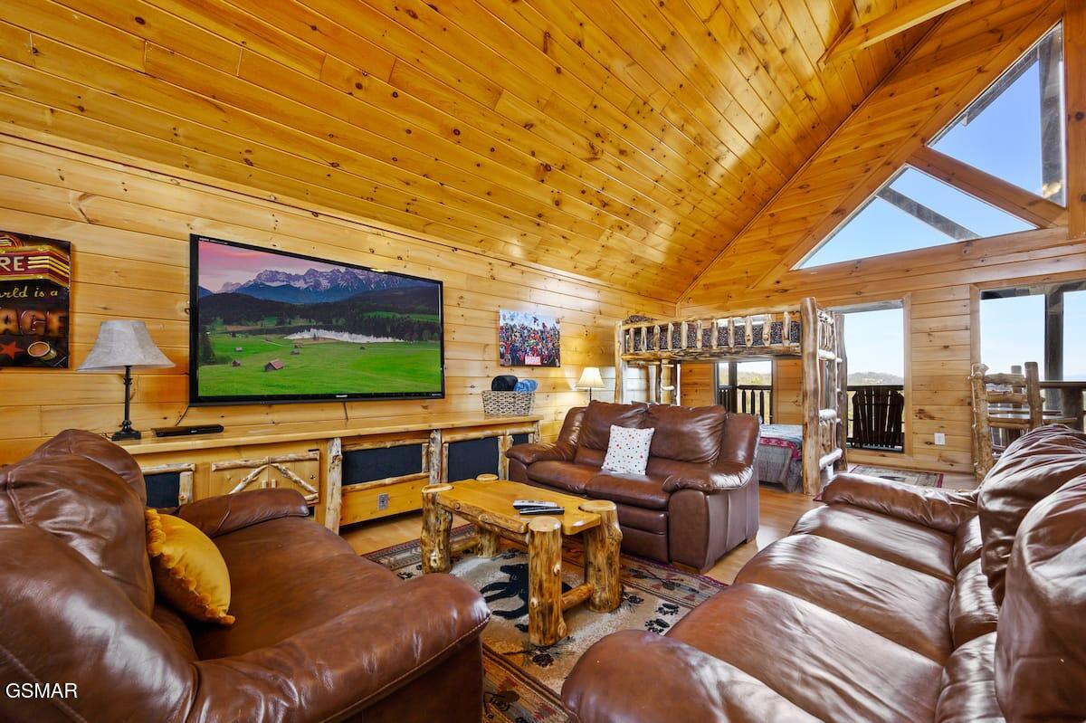 2839 Cedar Falls Way Sevierville TN 37862