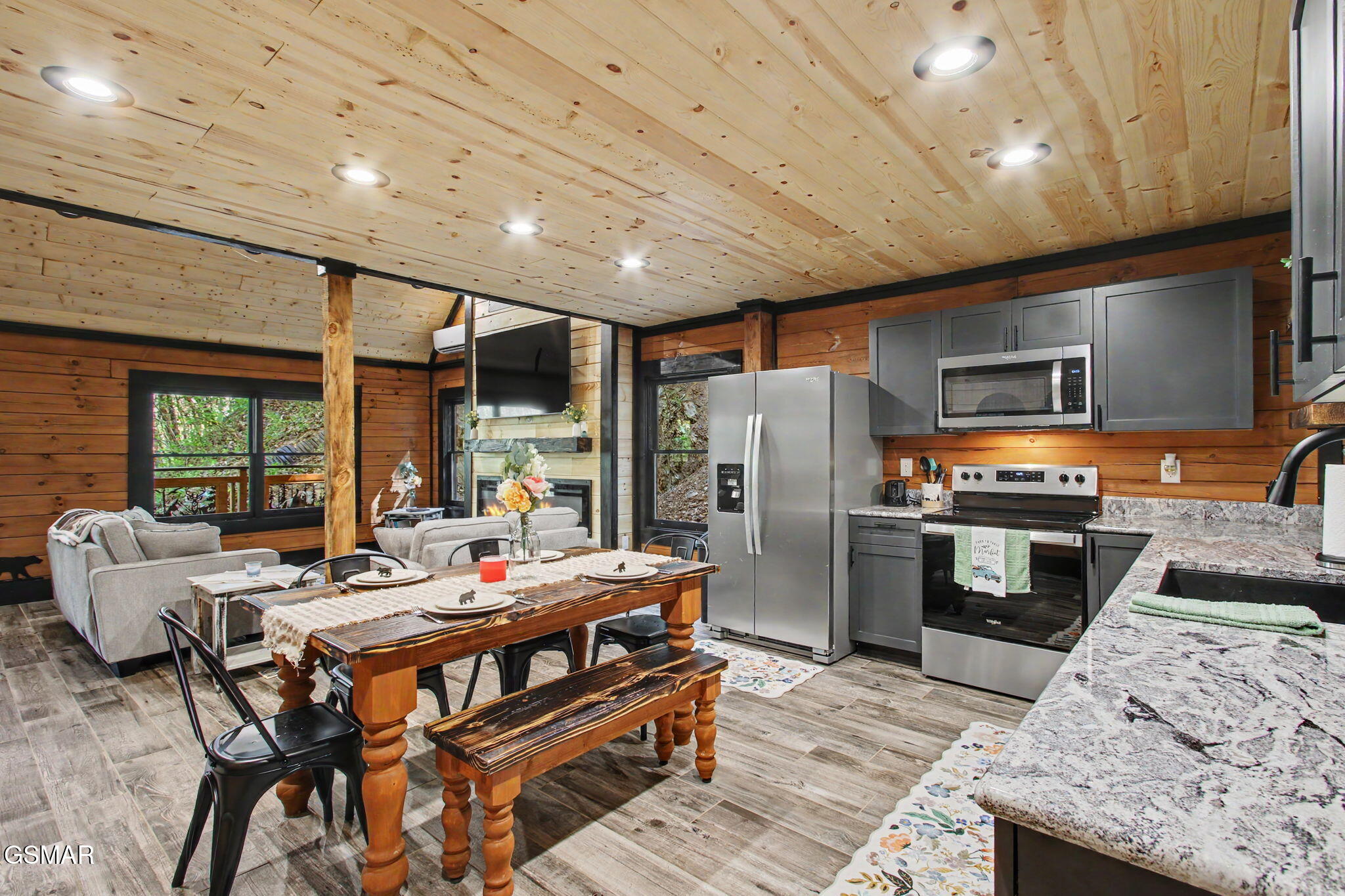 3547 Sugar Maple Loop Road Sevierville TN 37862