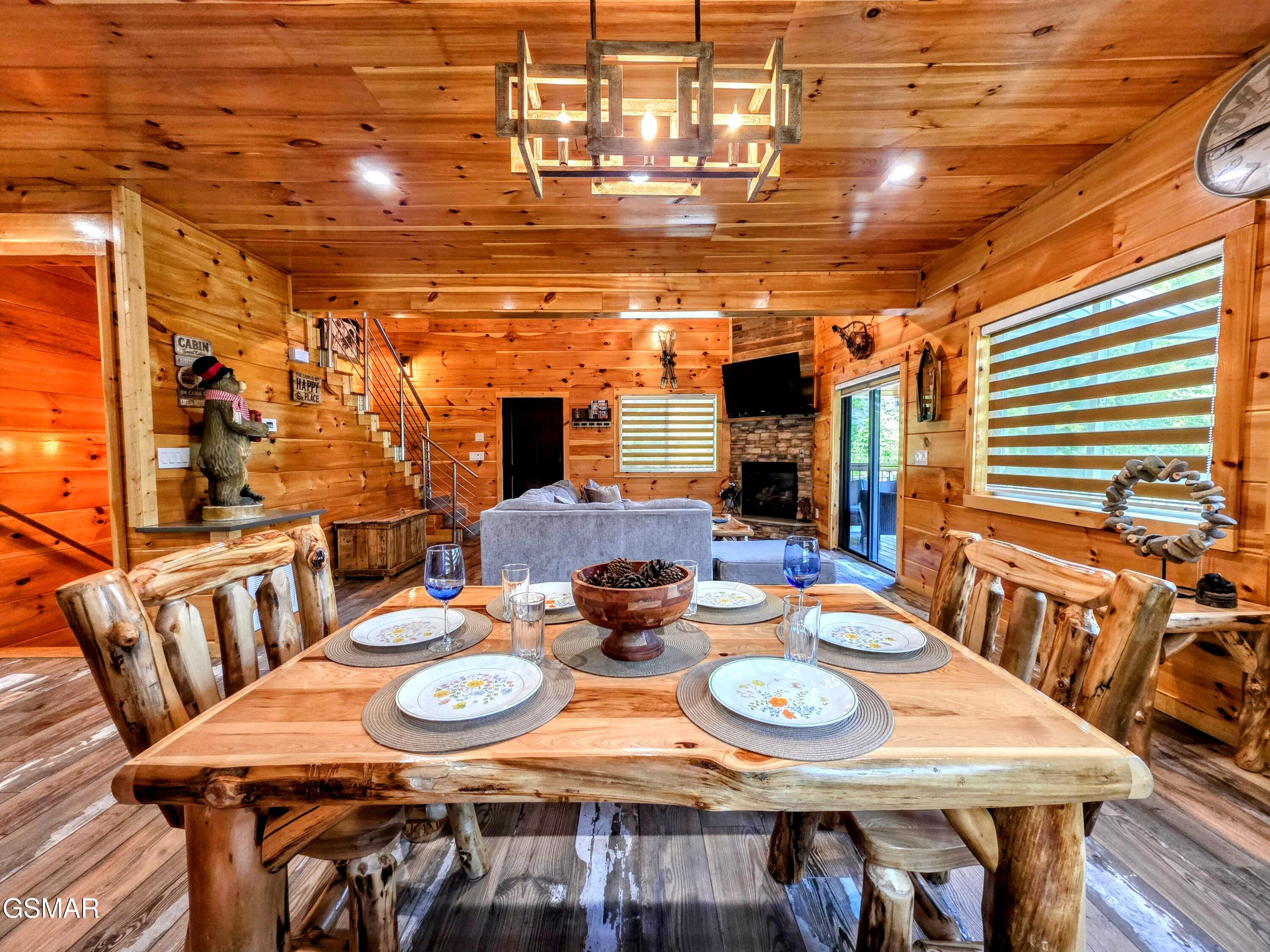 367 Wiley Oakley Drive Gatlinburg TN 37738