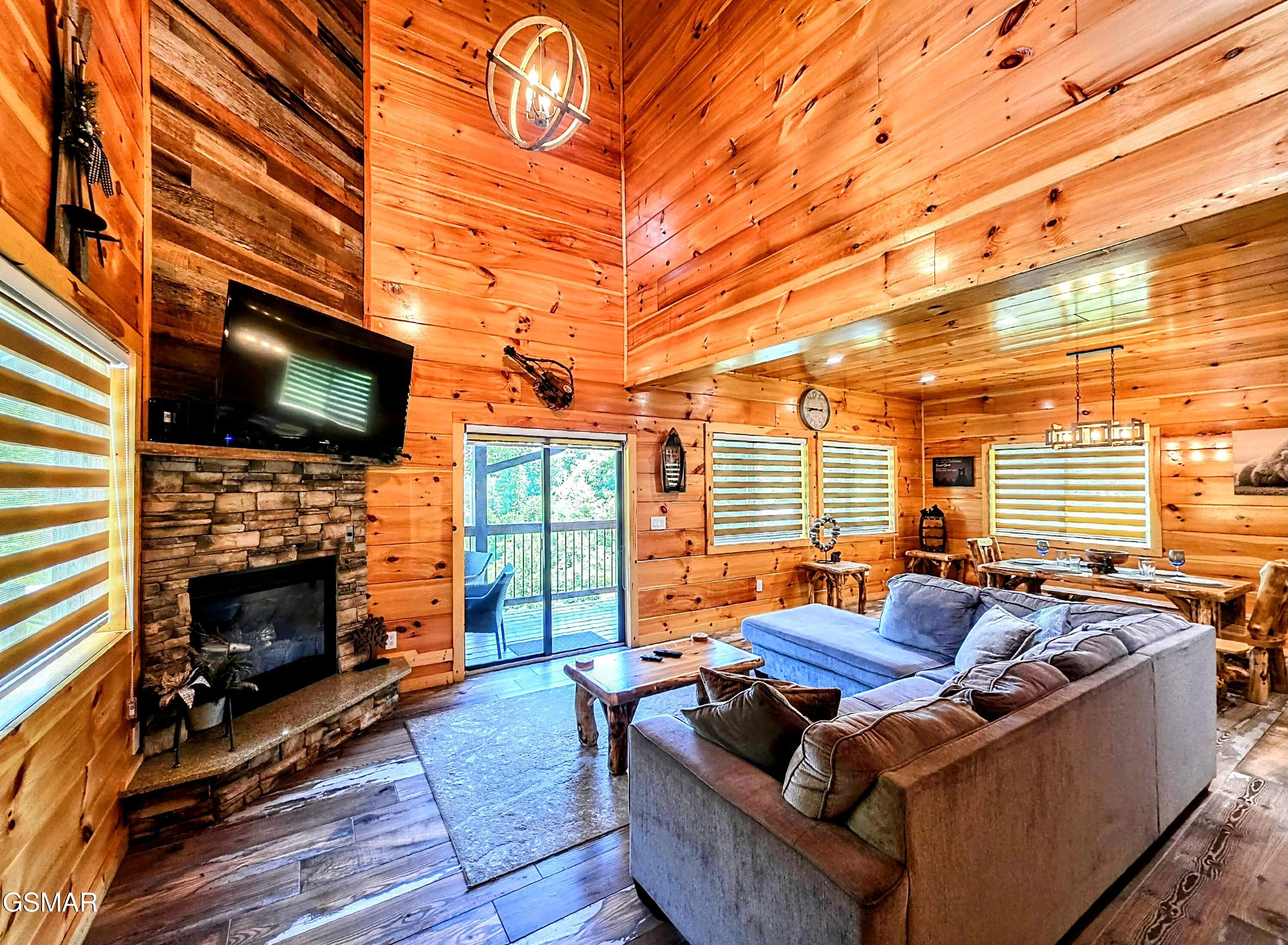 367 Wiley Oakley Drive Gatlinburg TN 37738